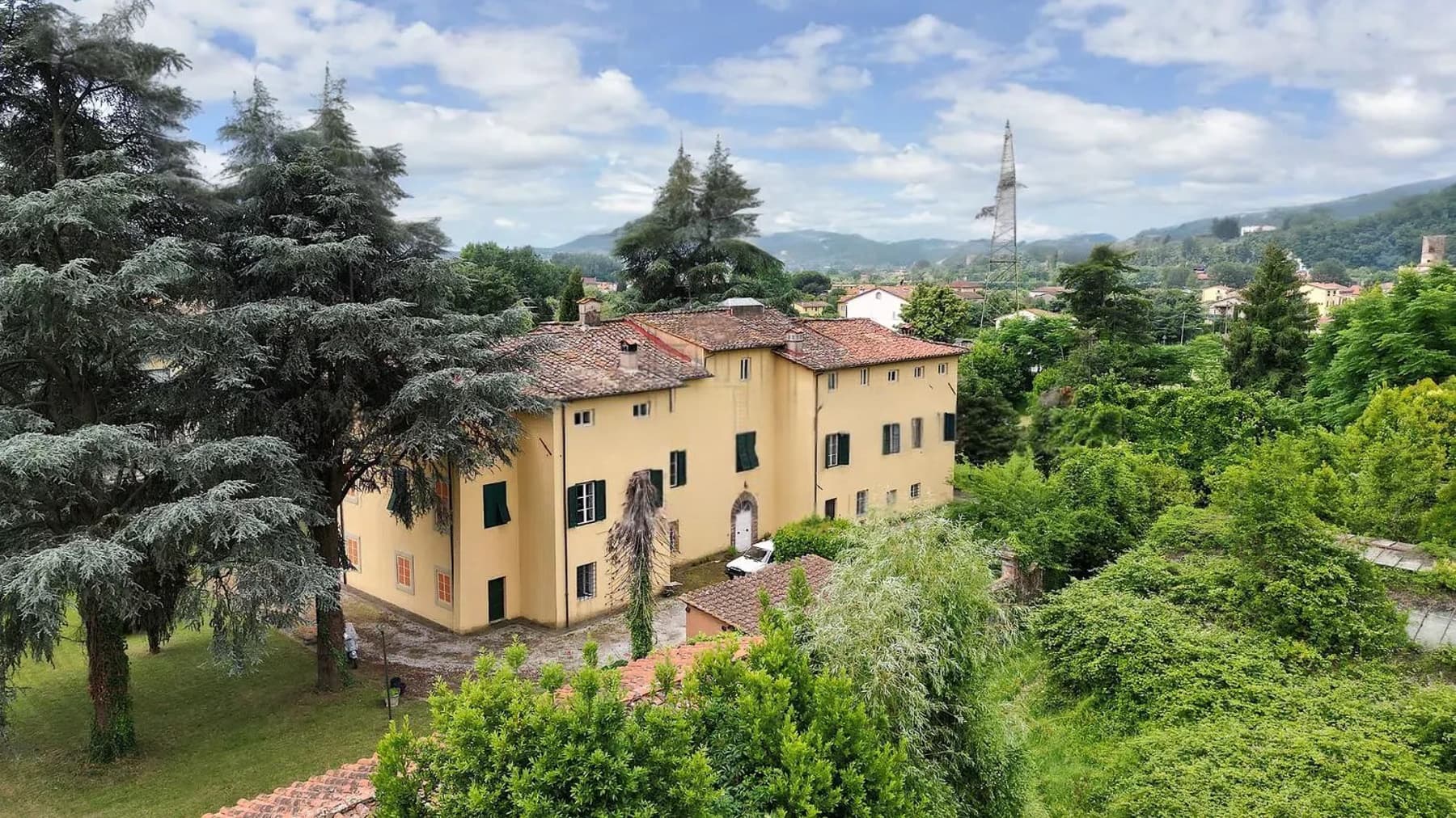 Charming Villa in Lucca, Heart of Tuscany