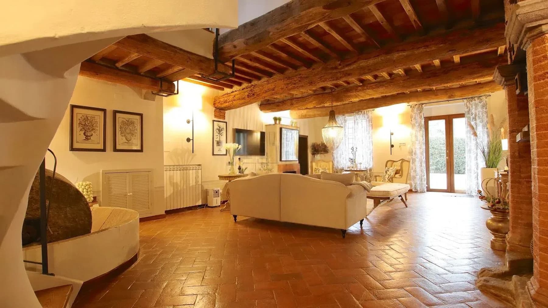 Charming Villa in San Macario In Piano, Tuscany