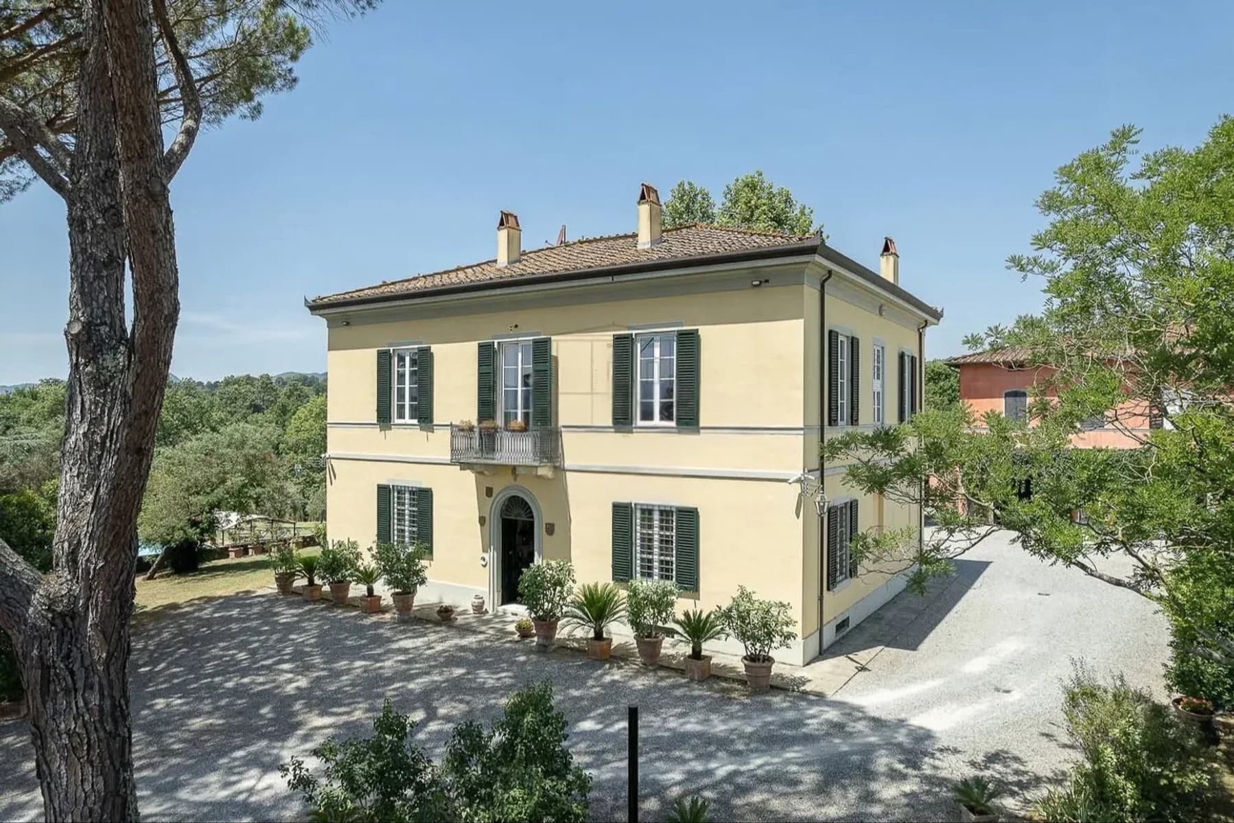 Charming Villa in Lucca, Heart of Tuscany