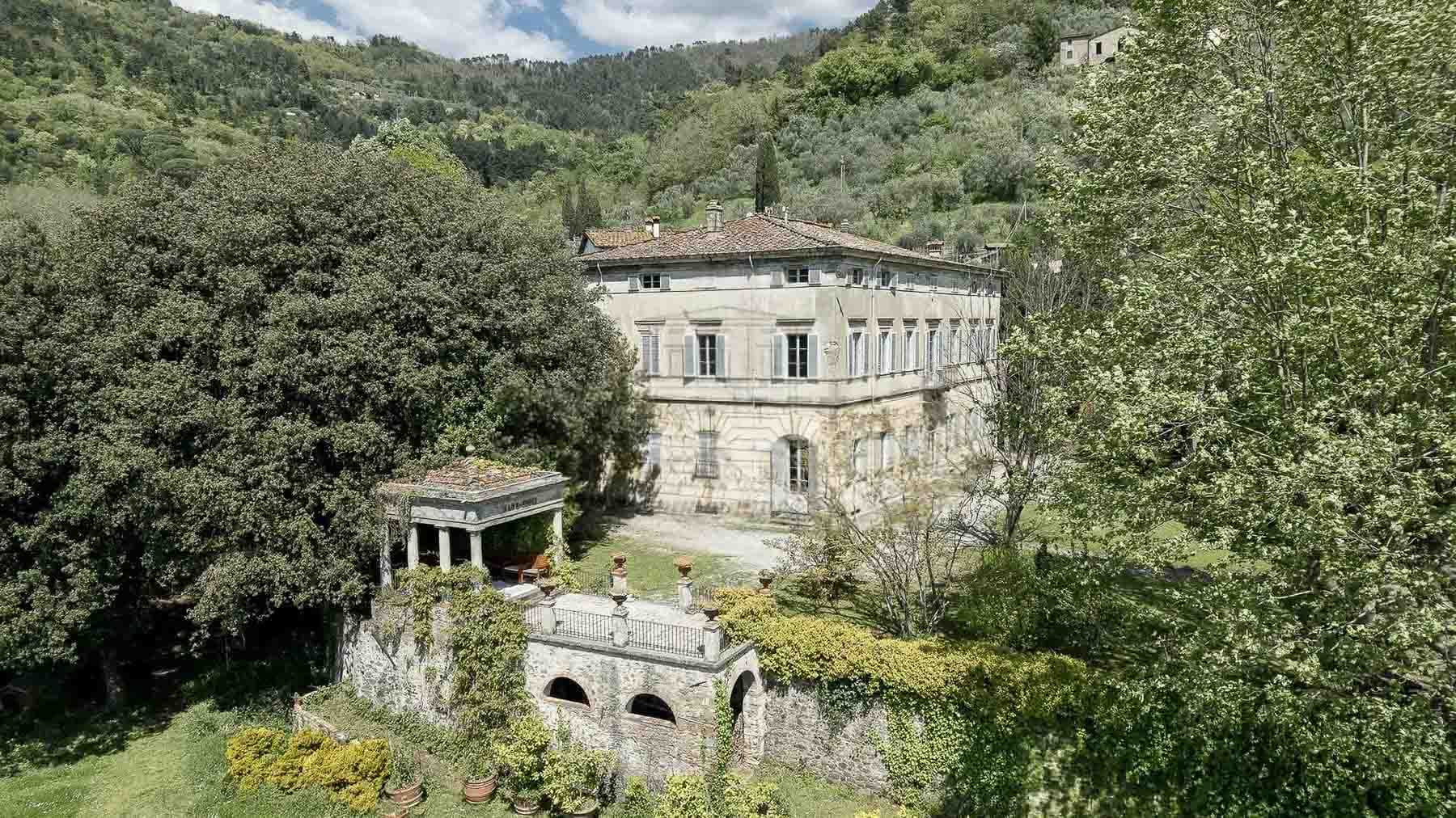 Charming Villa in Lucca, Tuscany