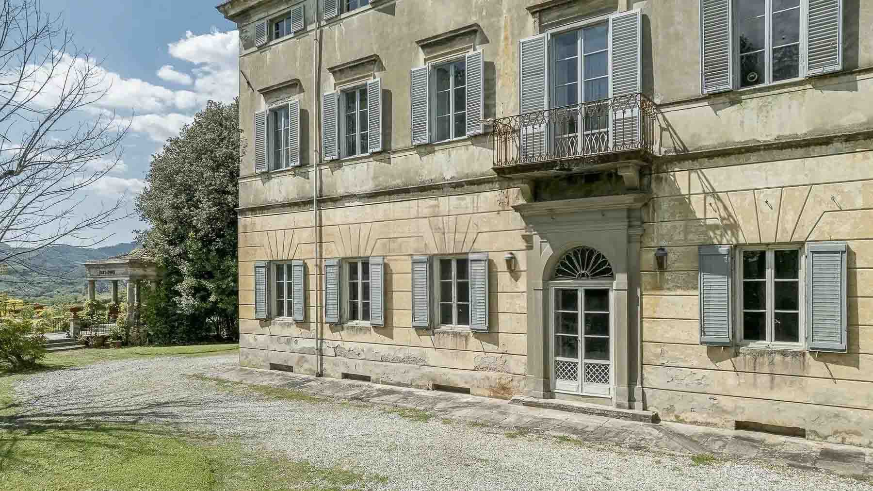 Charming Villa in Lucca, Tuscany
