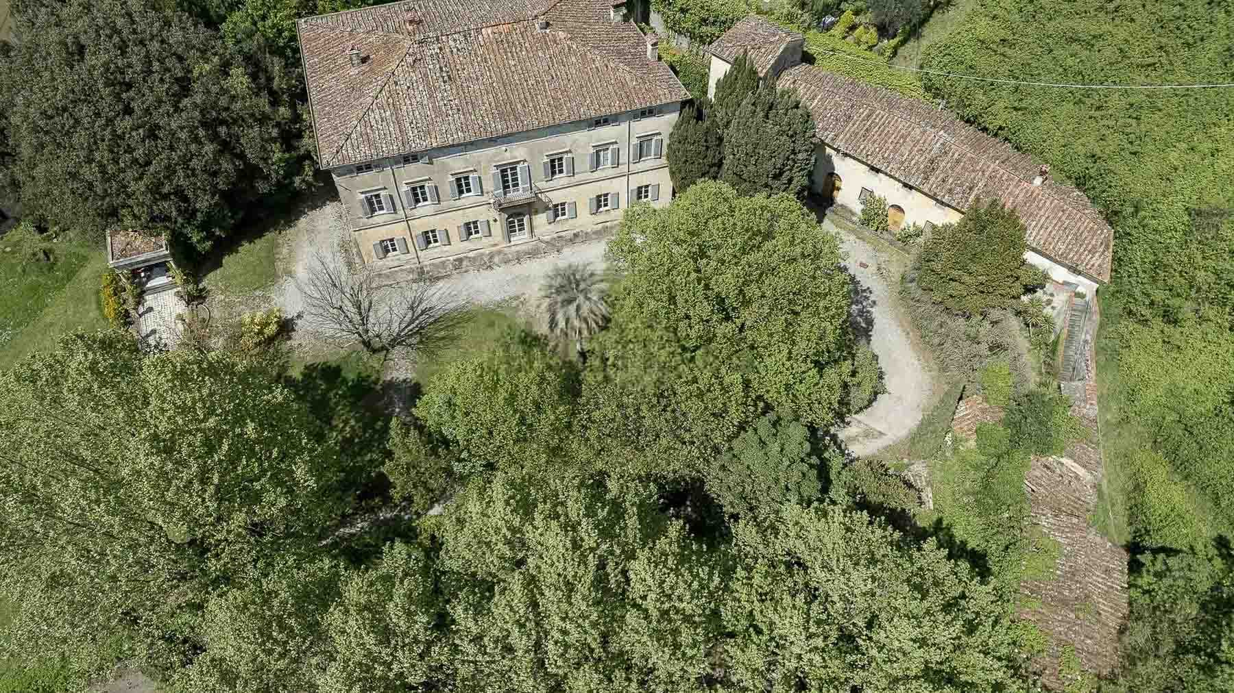 Charming Villa in Lucca, Tuscany