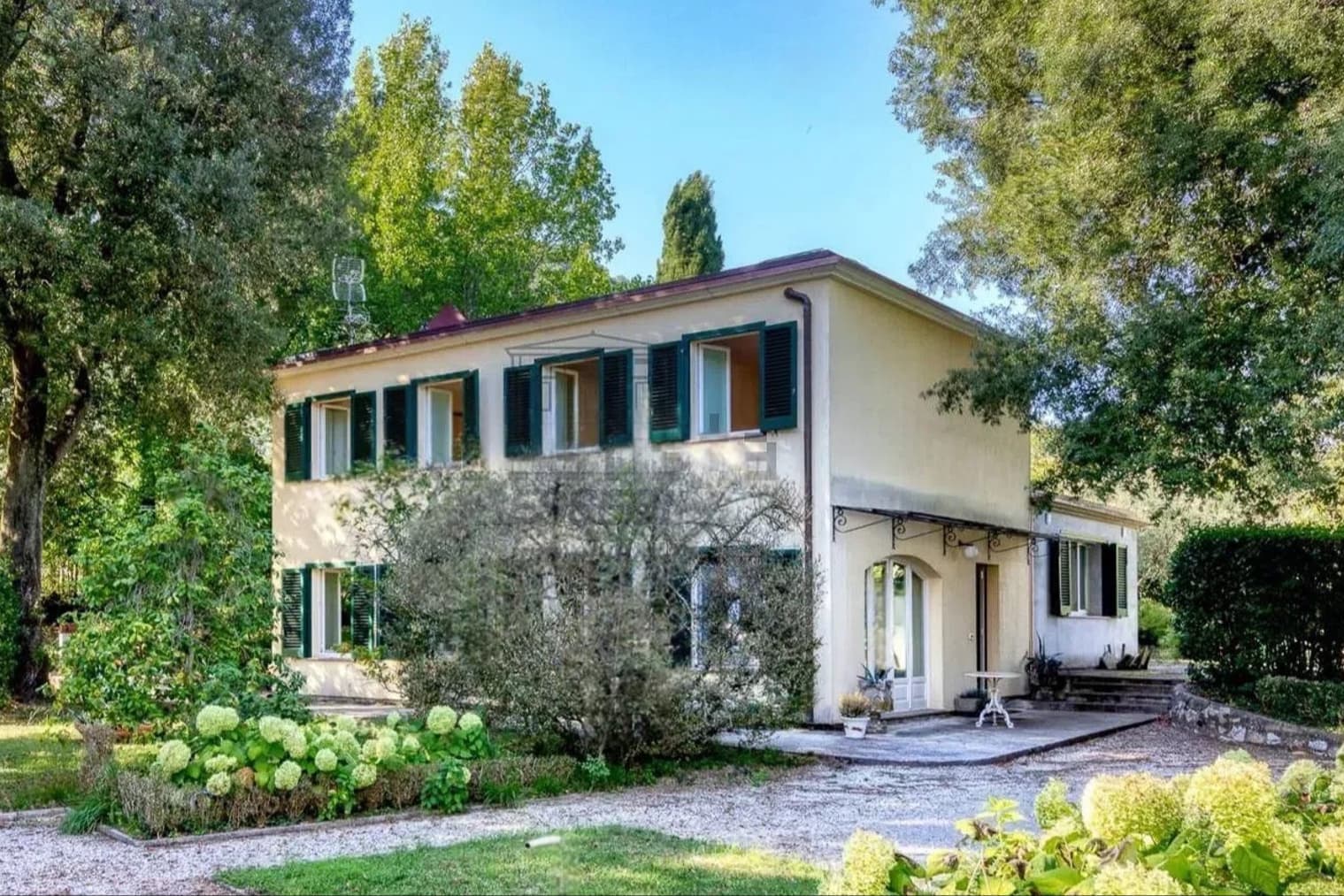 Charming Villa in Lucca, Heart of Tuscany