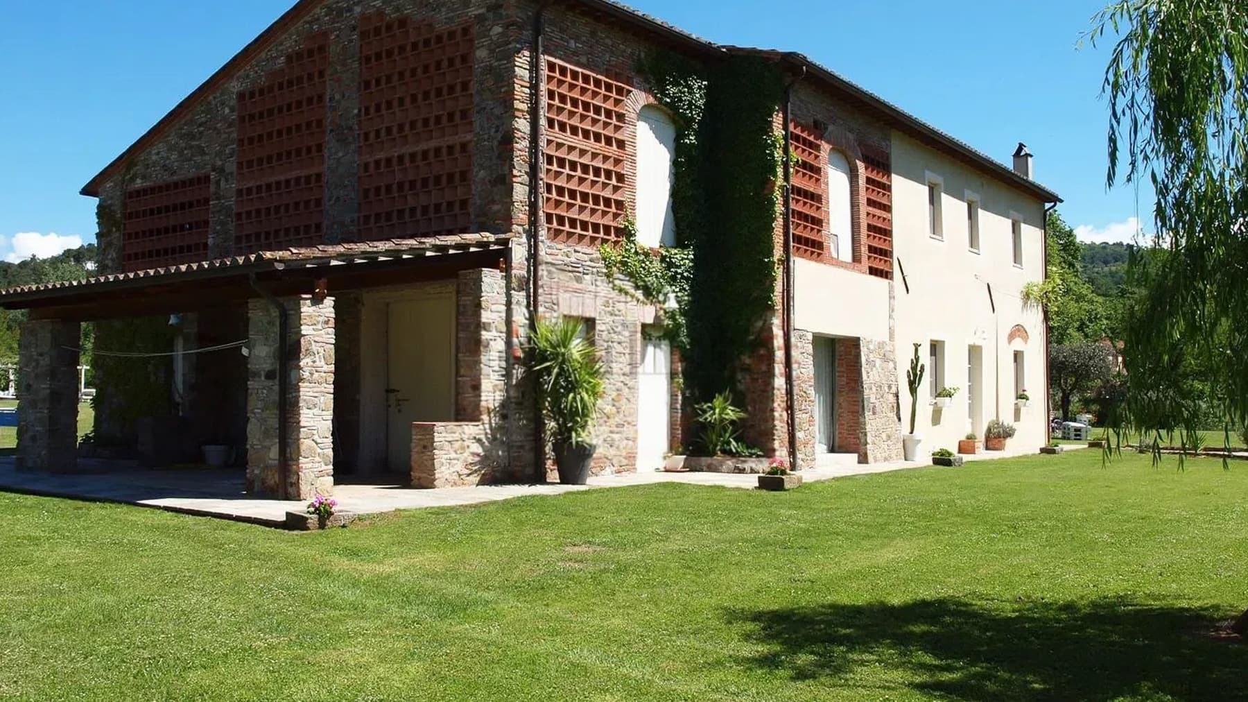 Charming Villa in Lucca, Tuscany