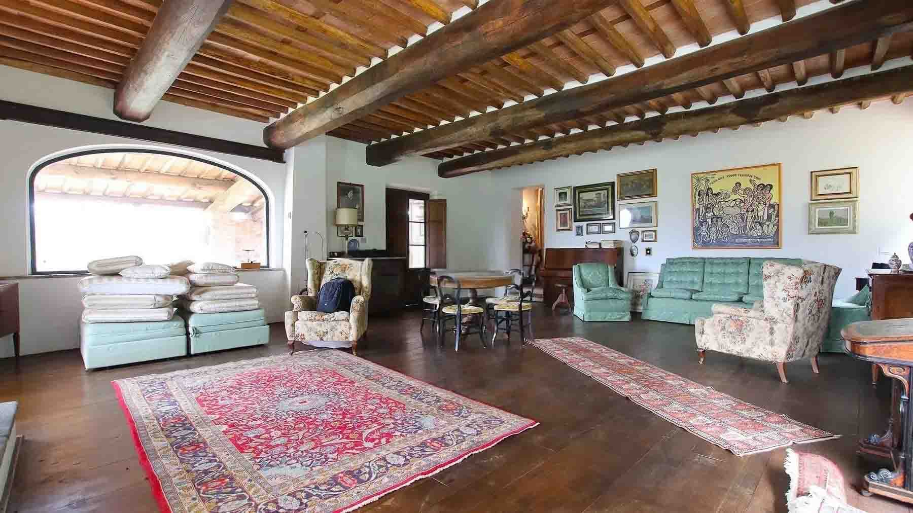 Interiors (12)