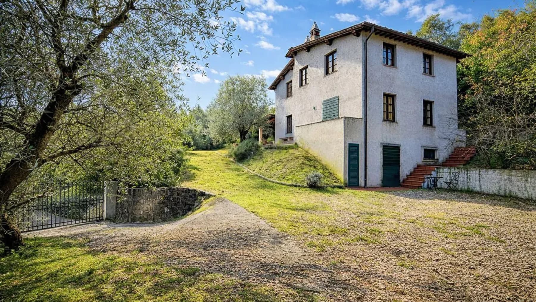 Charming Country House in Lucca, Tuscany