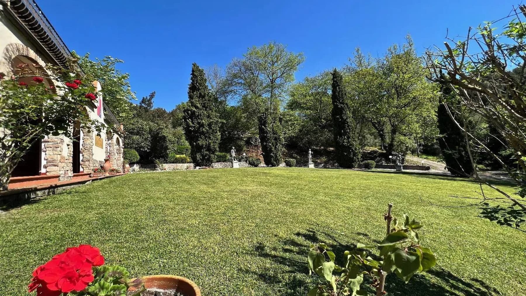 Charming Villa in Lucca, Heart of Tuscany