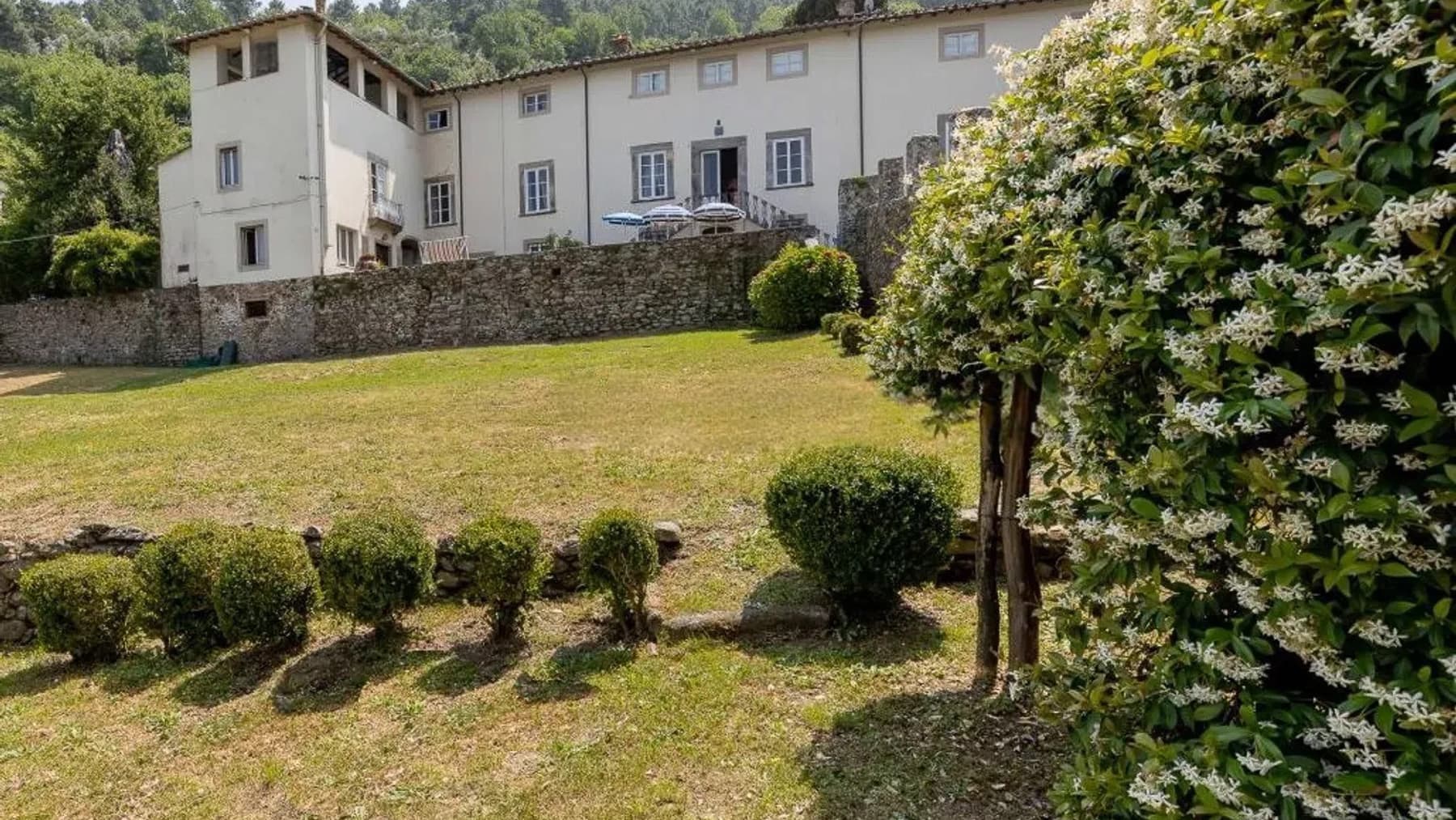 Charming Villa in Lucca, Tuscany
