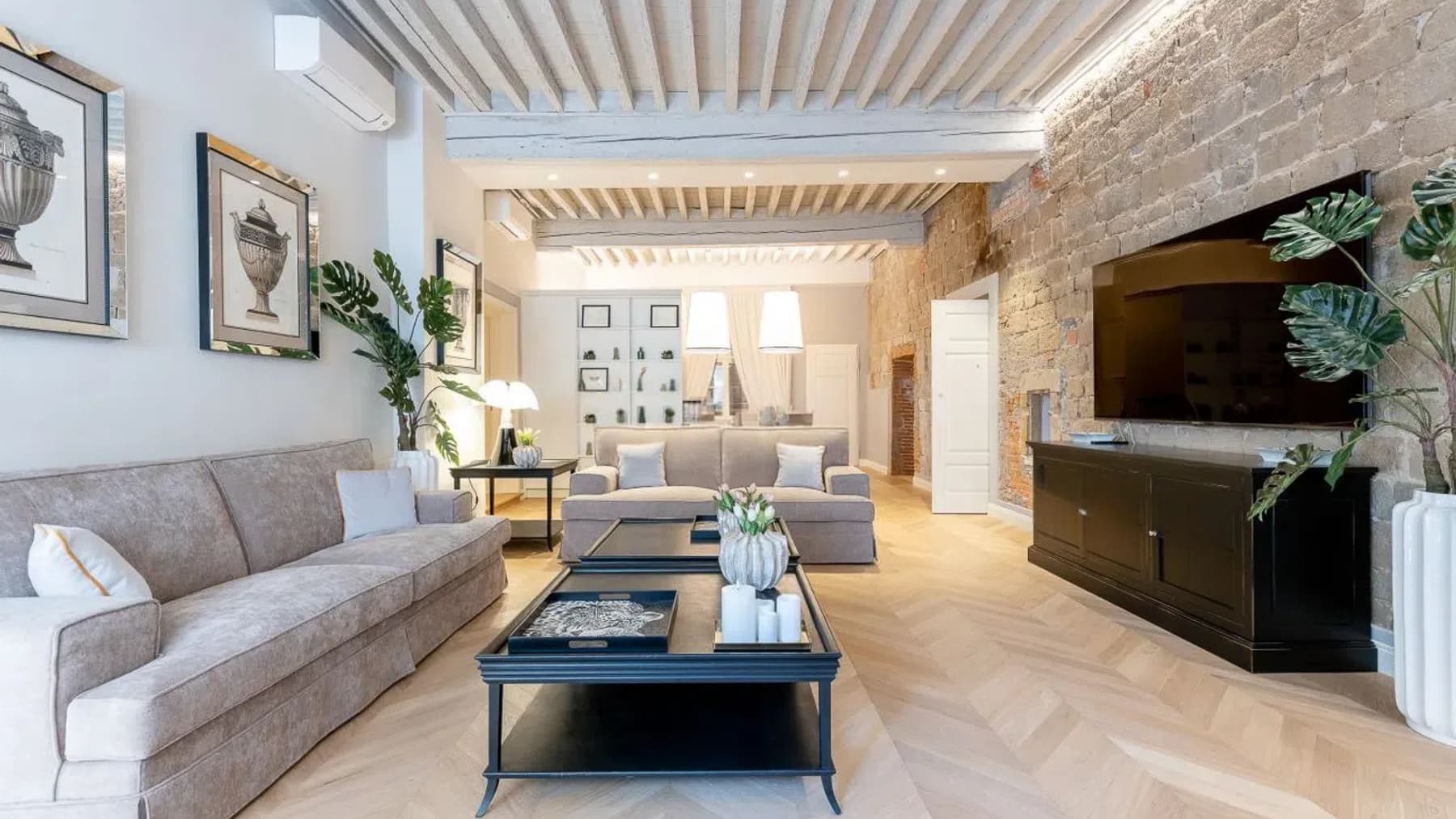 Charming Apartment in Lucca, Tuscany