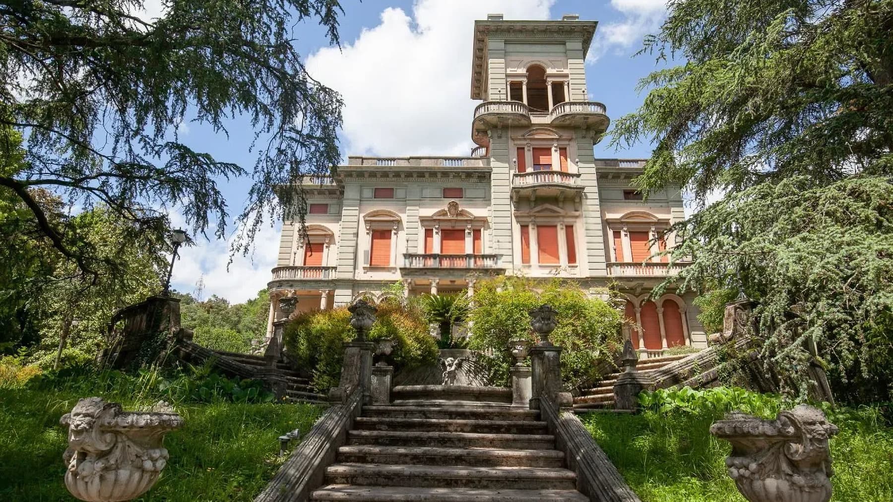 Charming Villa in Lucca, Tuscany