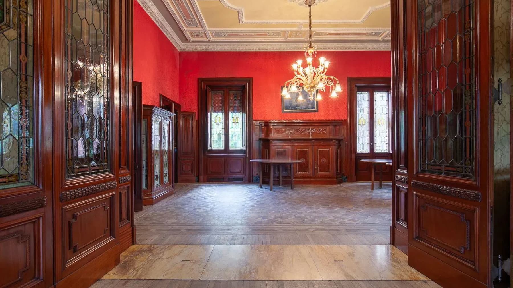 Interiors (10)