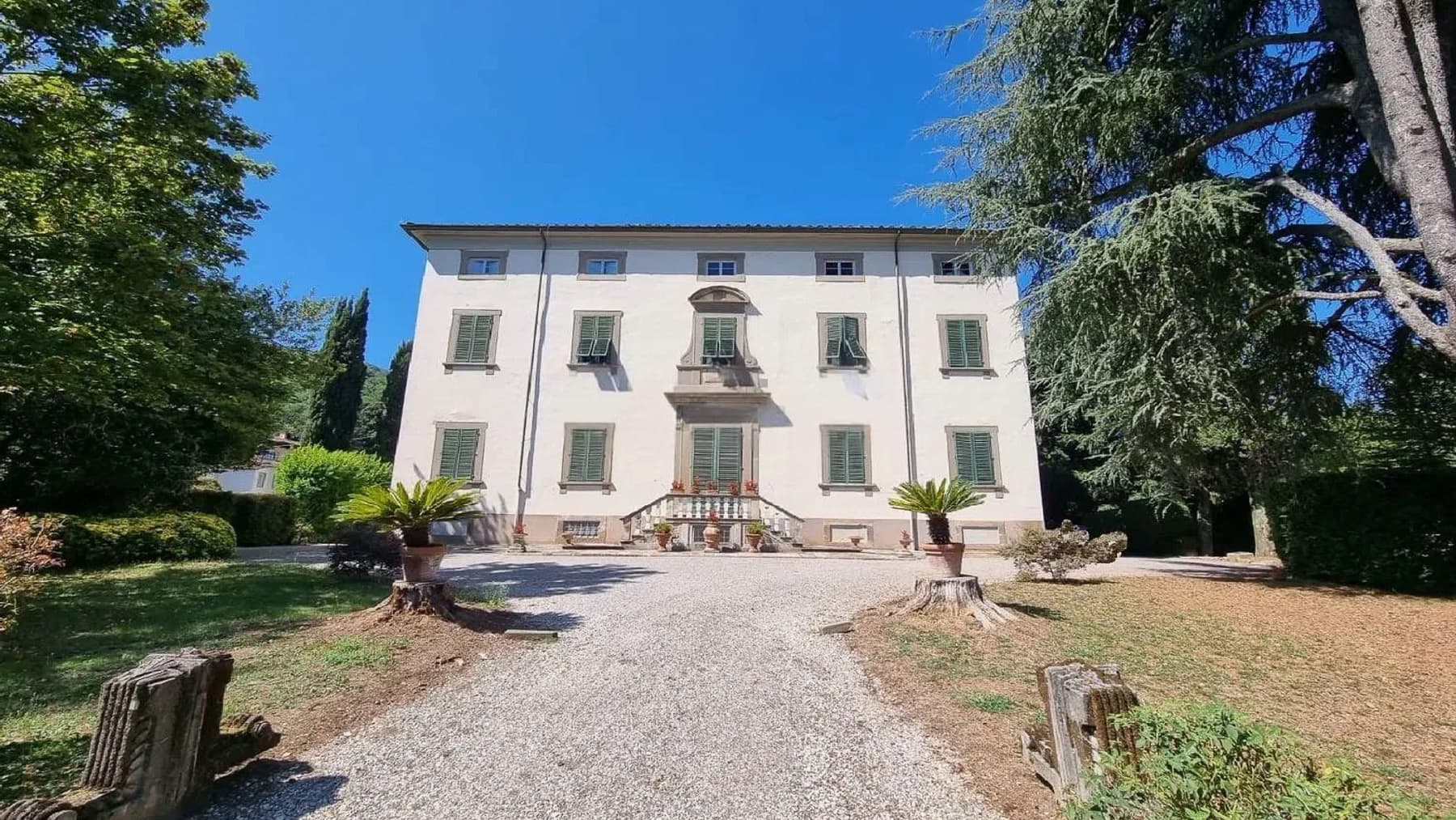 Charming Villa in Lucca, Tuscany