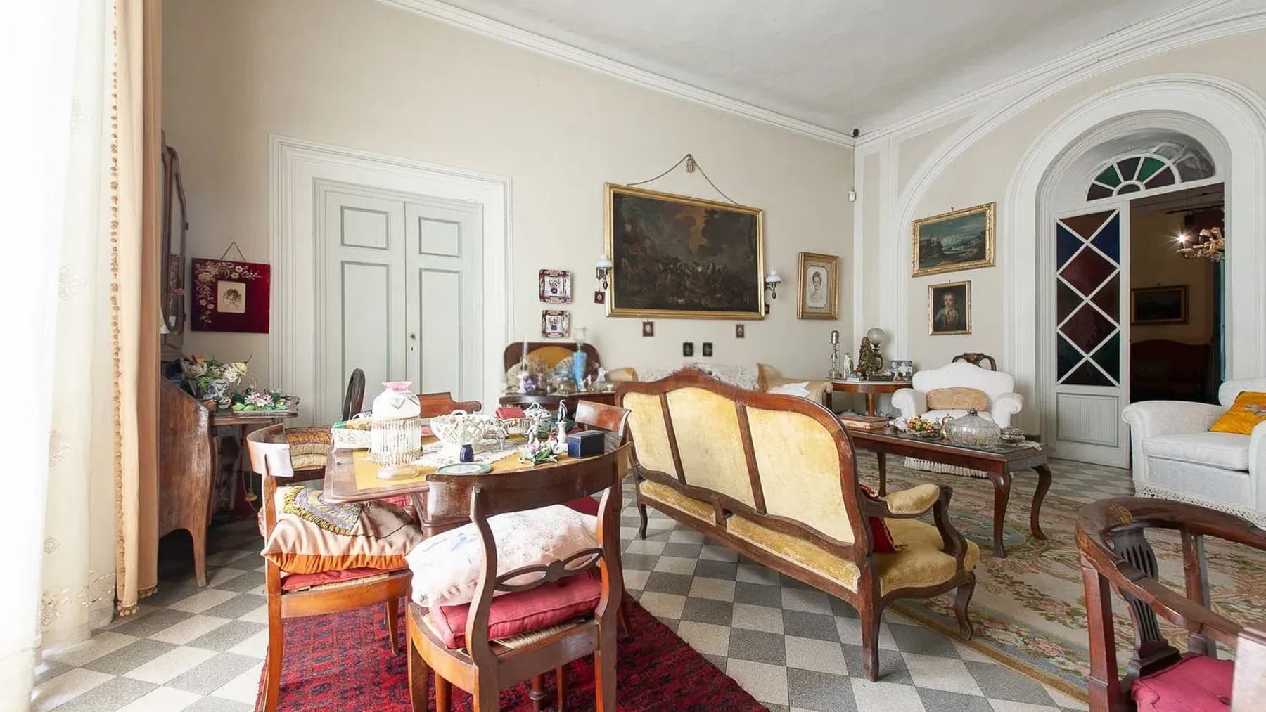Charming Villa in Lucca, Tuscany