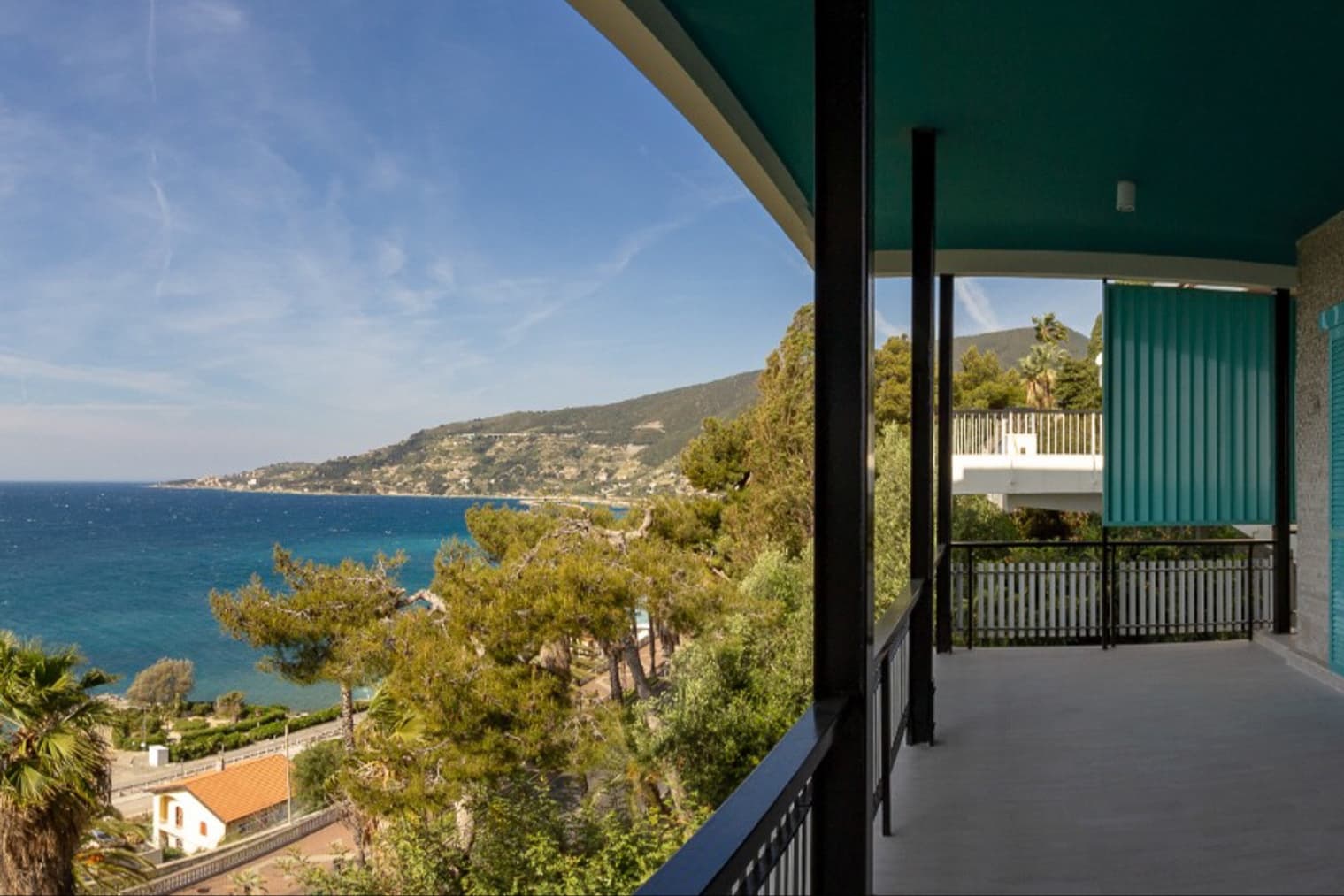 Charming Apartment in Ospedaletti, Liguria