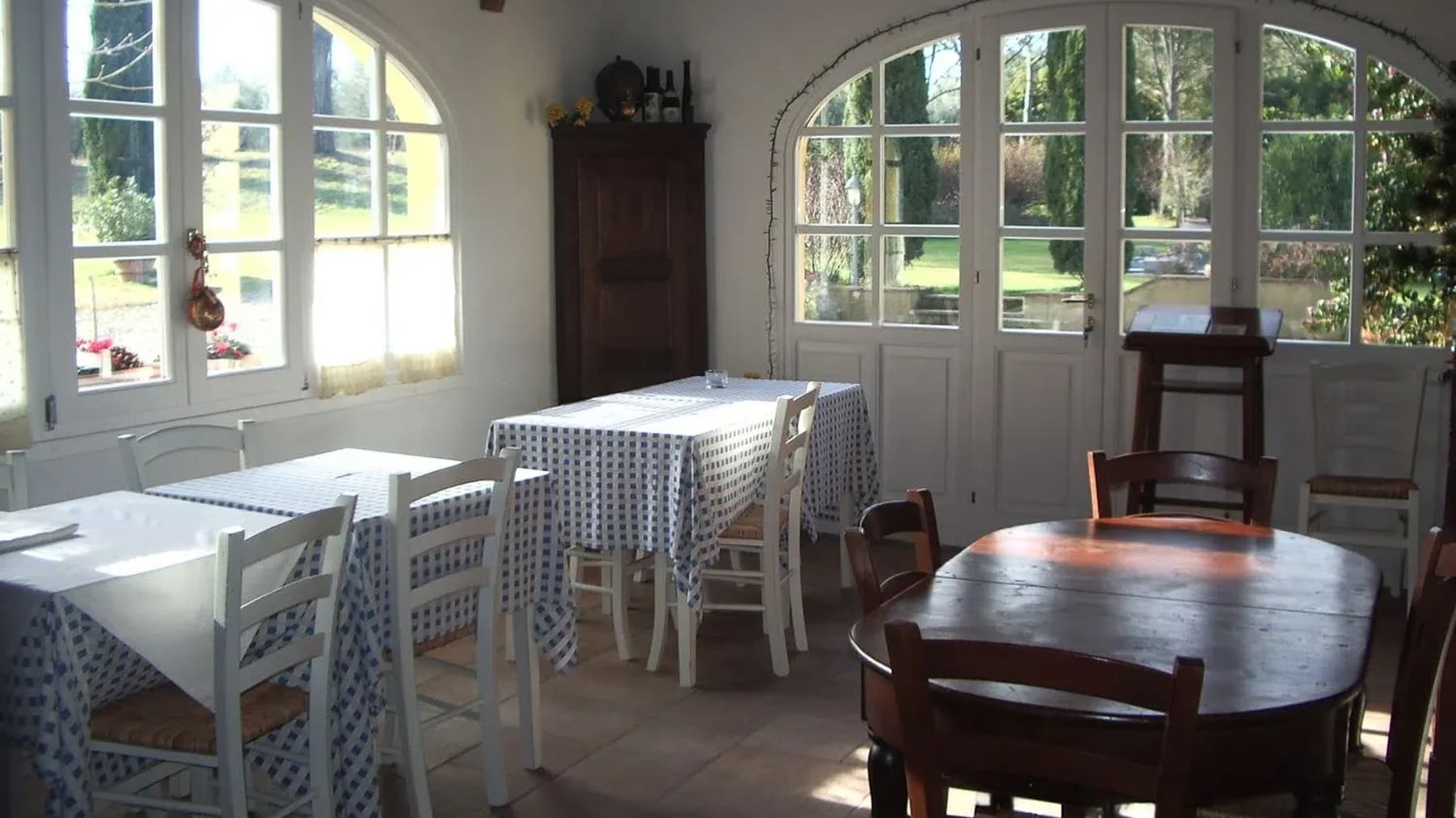 Interiors (2)