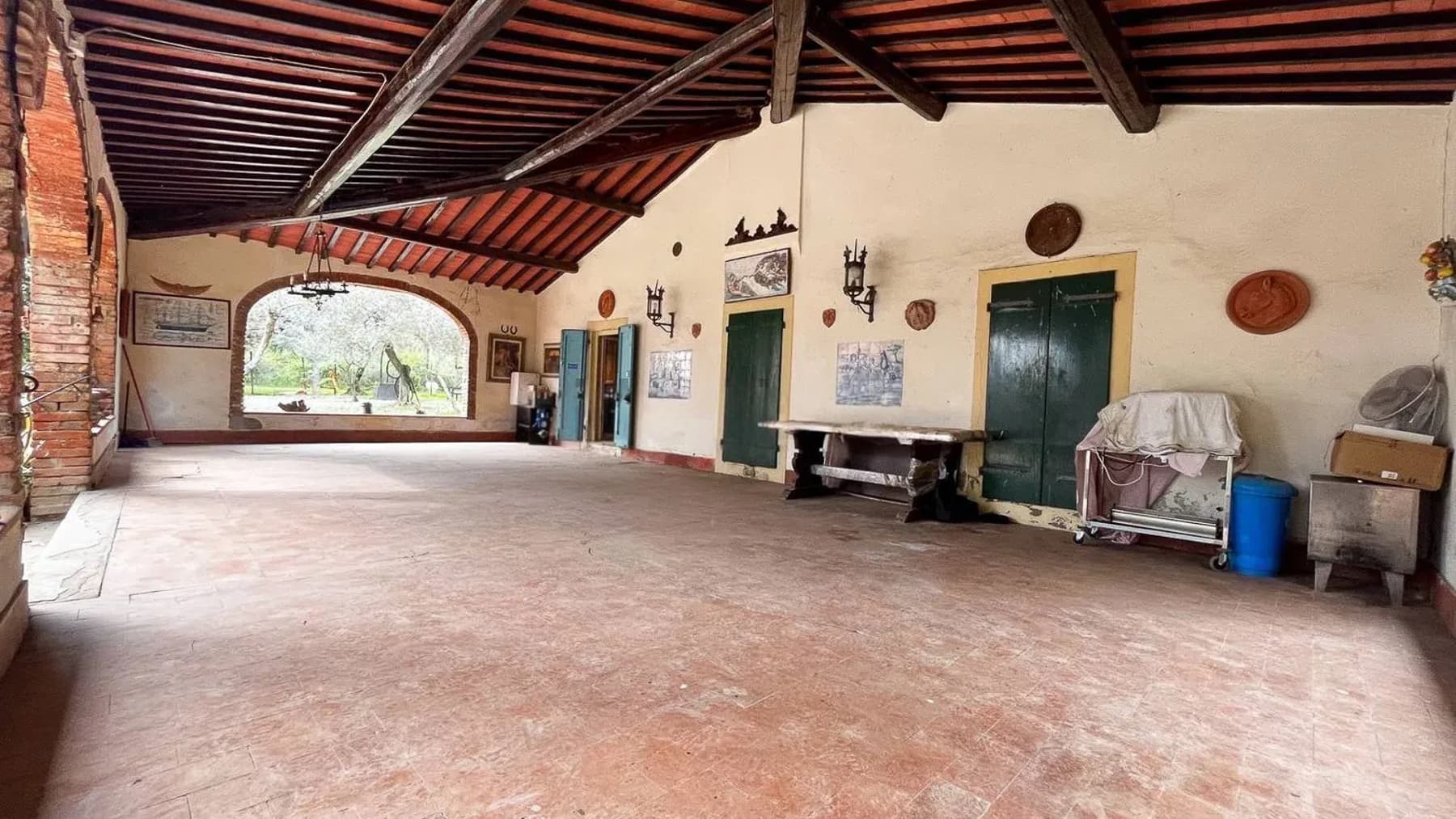 Casale in pietra con giardino a Greve in Chianti, Toscana