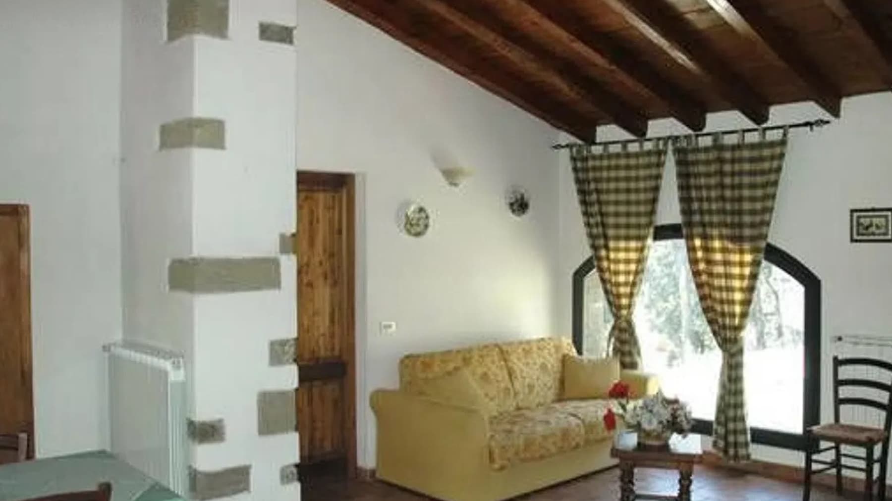 Villa in Toscana, borgo colonico a Dicomano