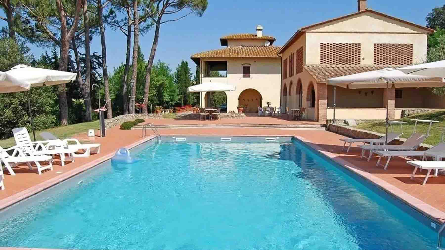 Tenuta con villa e piscina a Montespertoli, Toscana