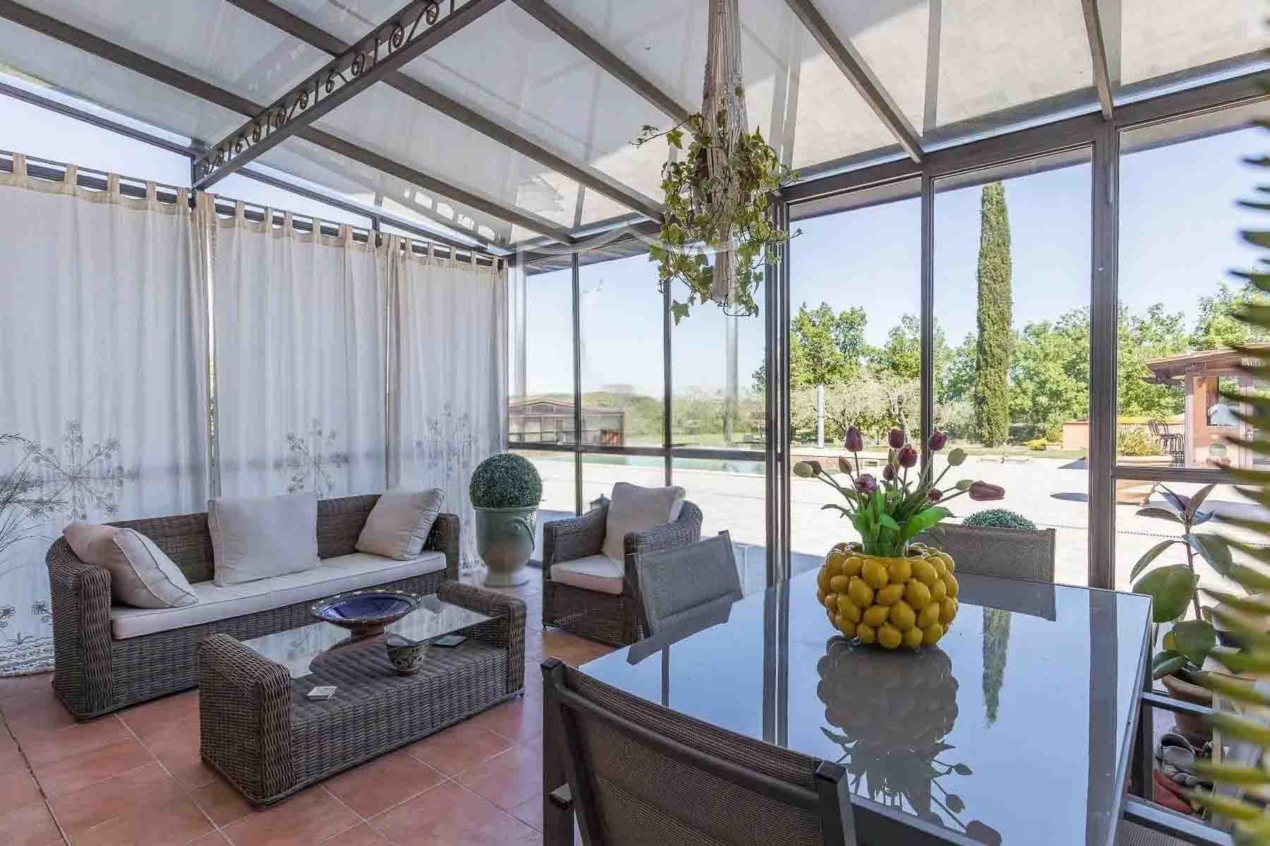 Villa con parco e piscina a Cortona, nel cuore della Toscana