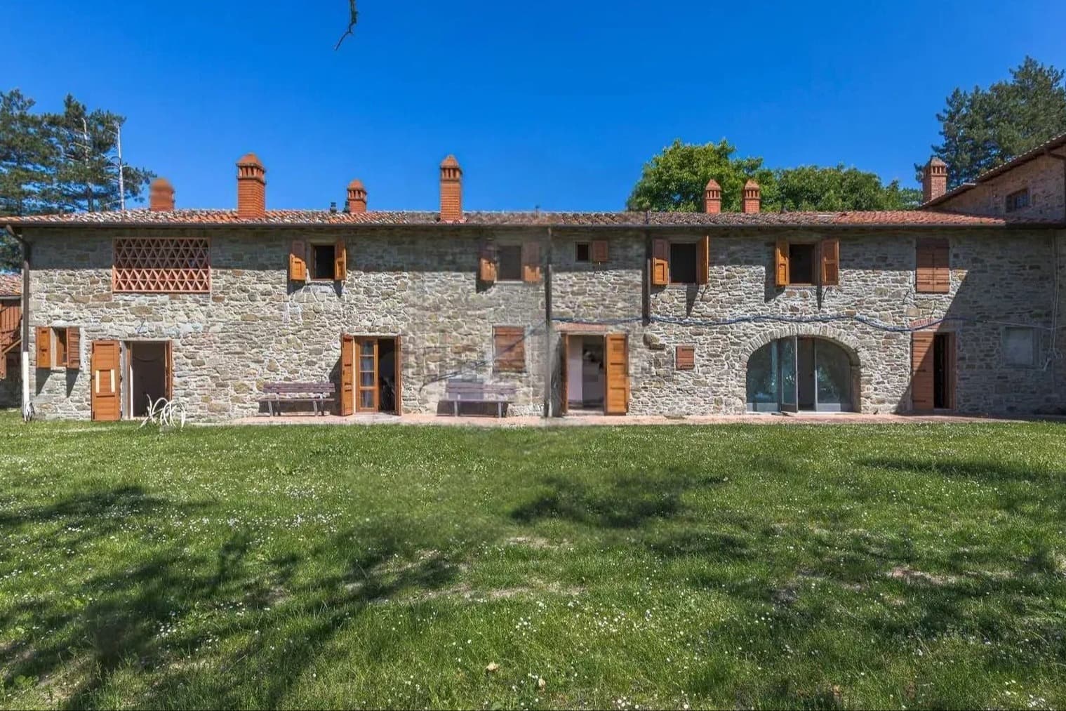 Tenuta-Complesso a Loro Ciuffenna, Toscana