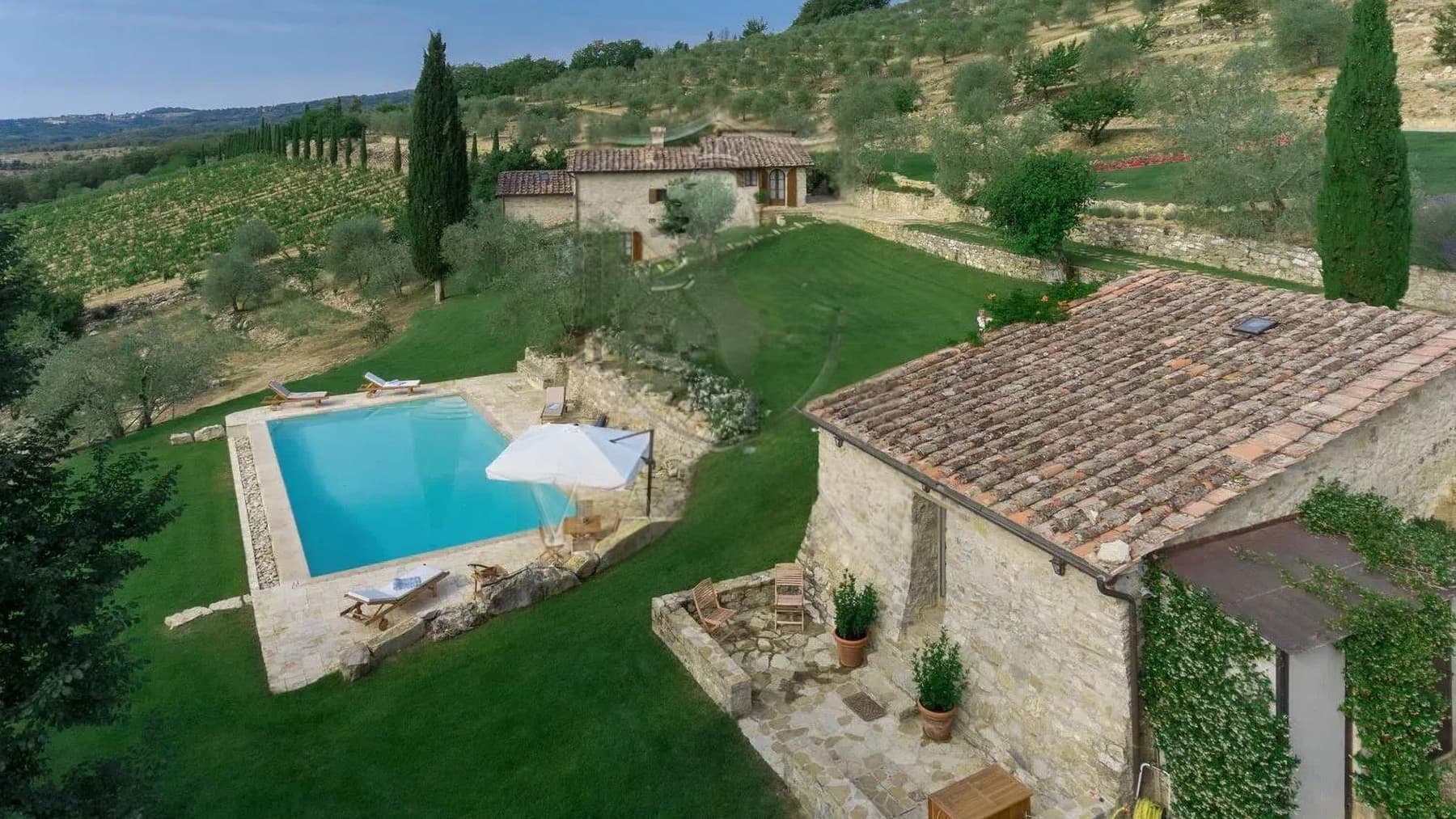 Casale con piscina e Spa nel Chianti, Radda in Chianti