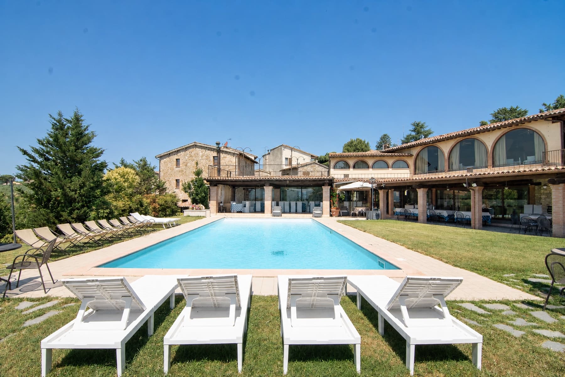 Charming Hotel in Gualdo Cattaneo, Umbria