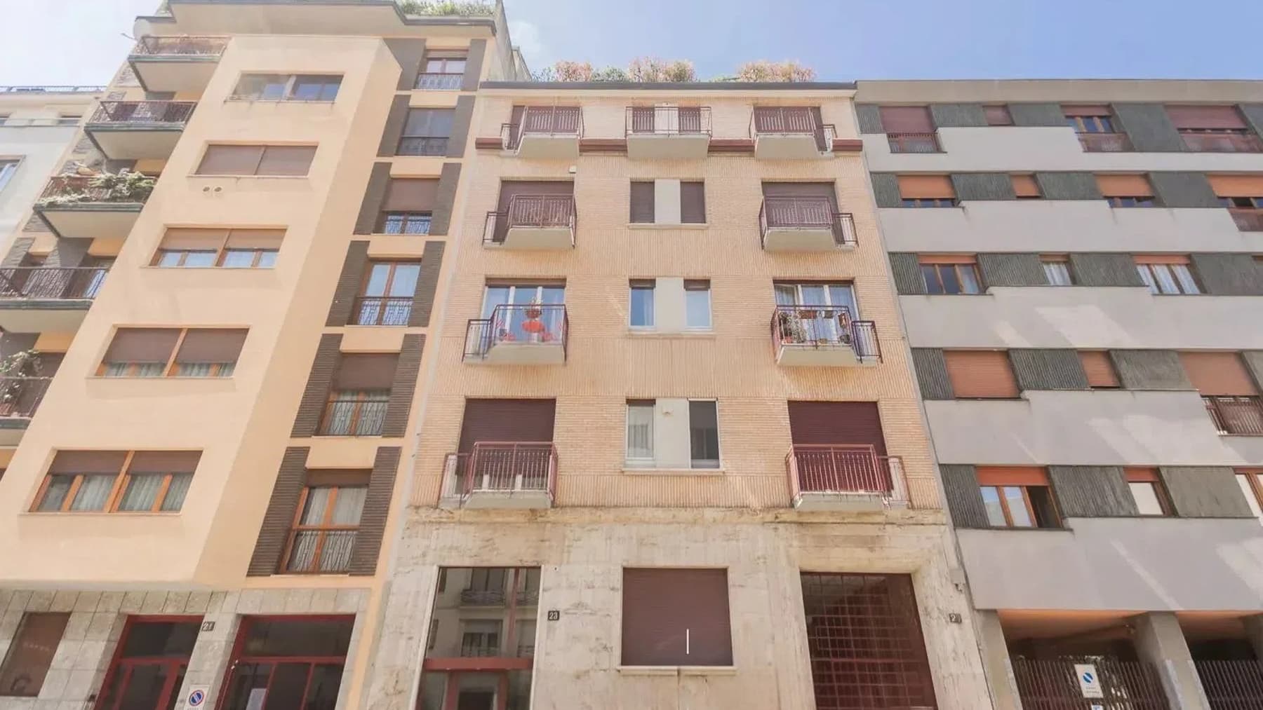 Exteriors (1)