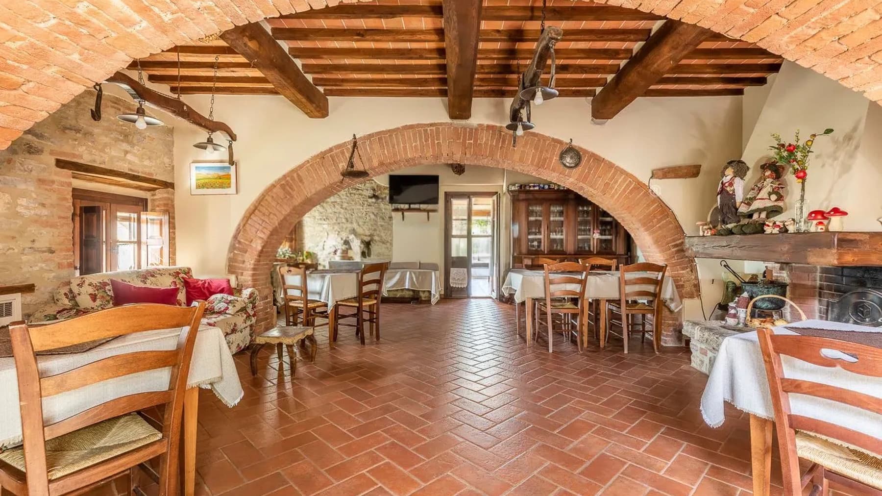 Rustic Country House in Charming Tuscany, Siena