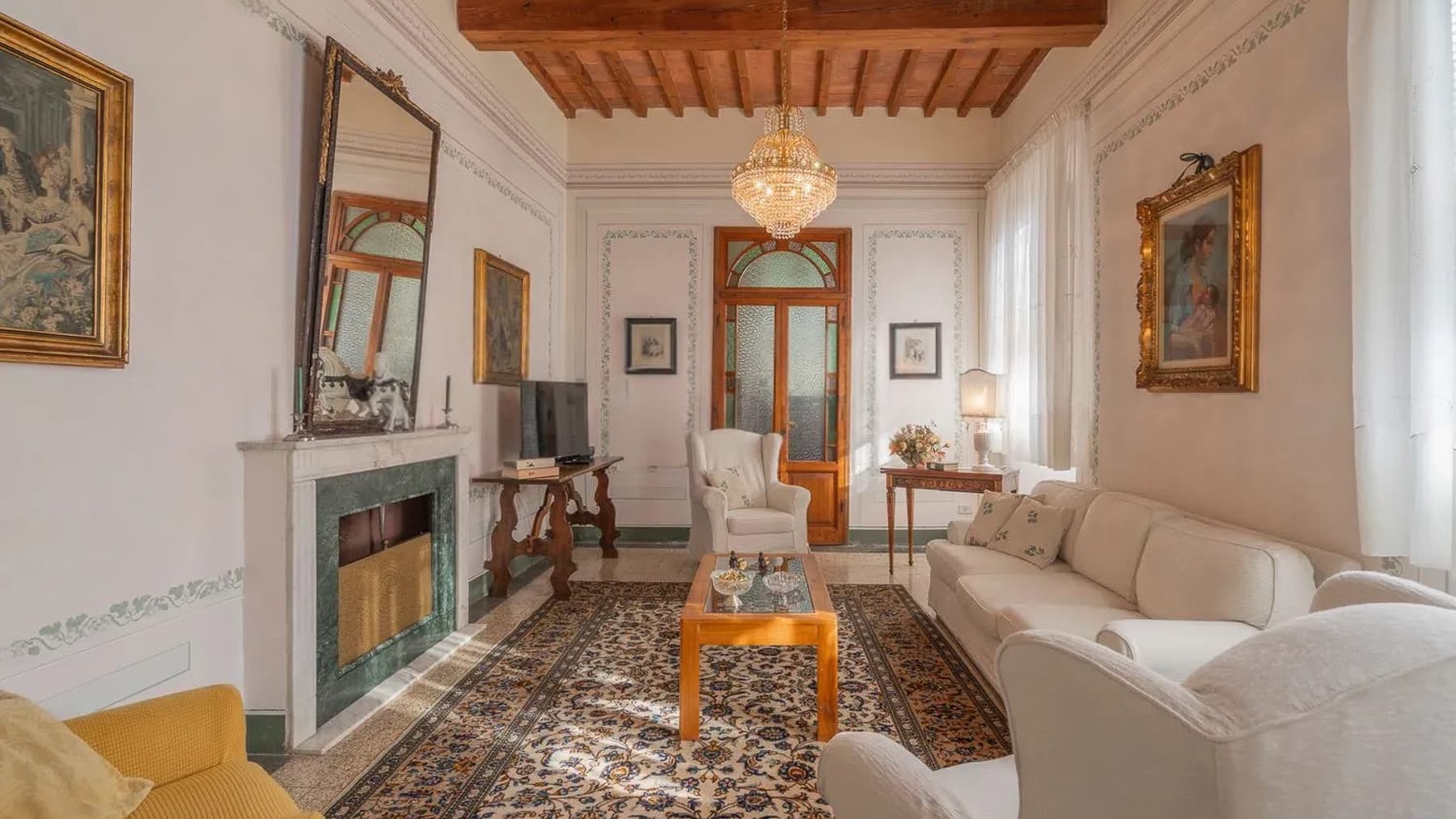 Charming Villa in Lari, Tuscany's Scenic Beauty