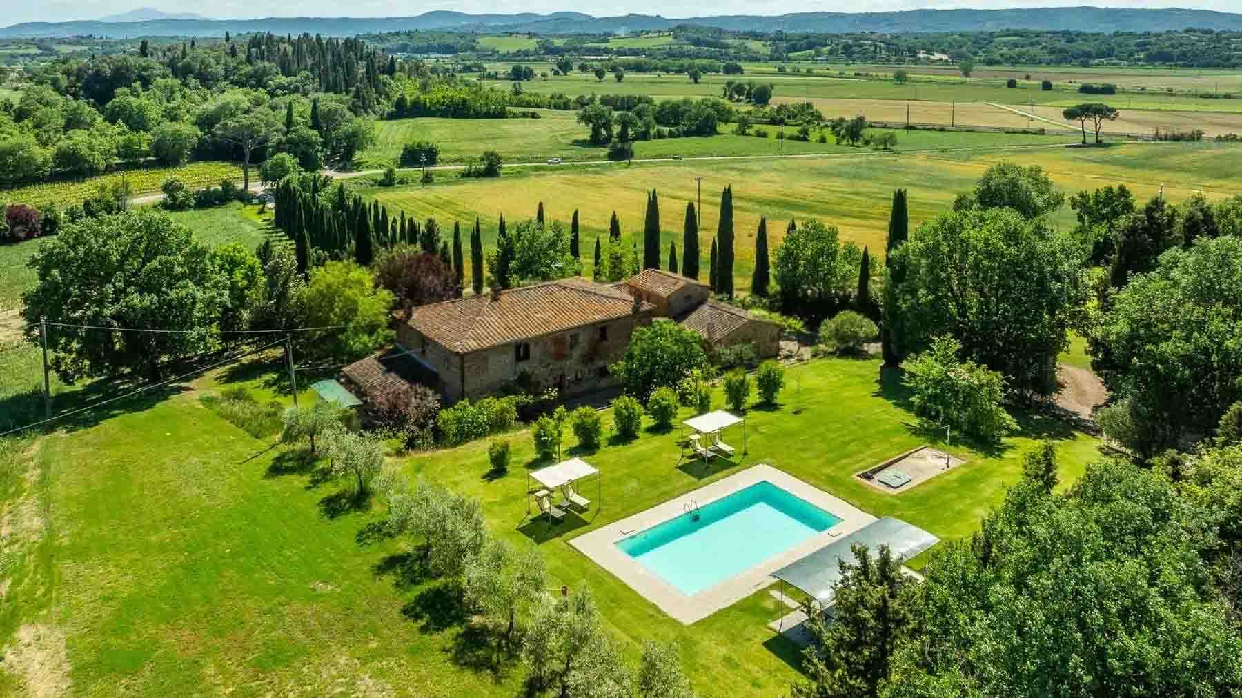 Casale in Toscana con Piscina e Terreno, Foiano della Chiana