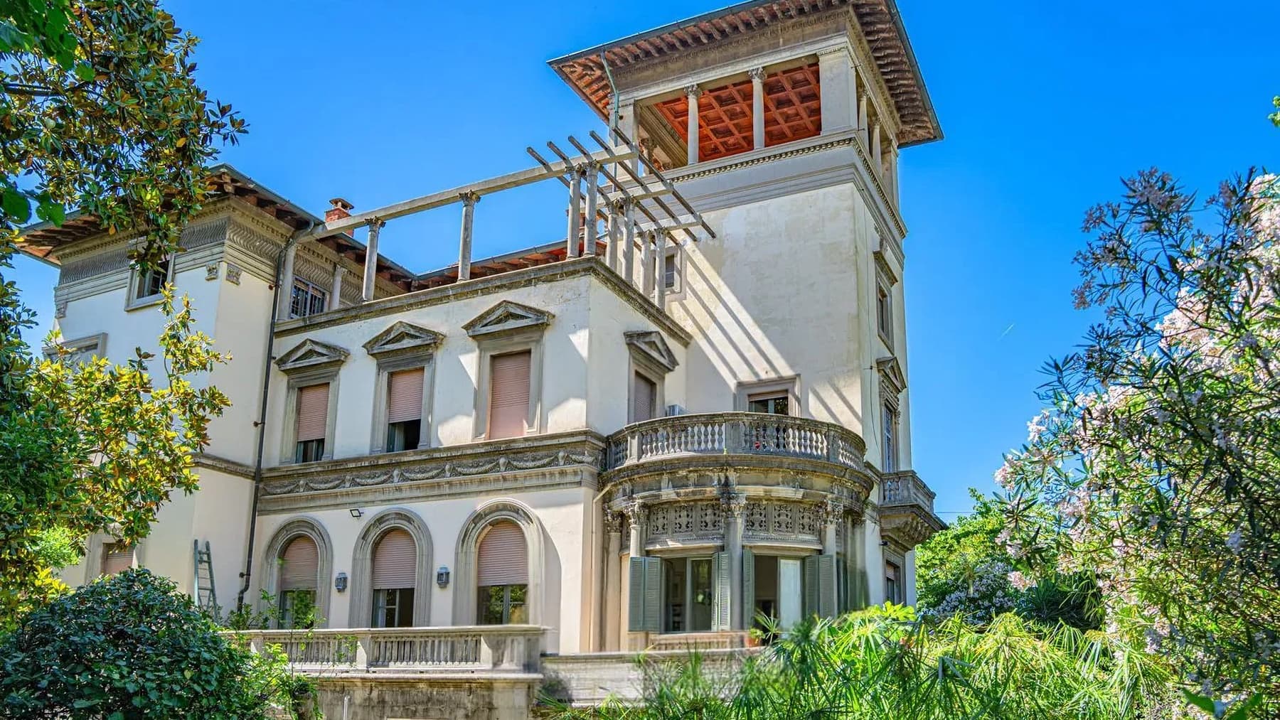 Elegant Villa in Pisa, Heart of Tuscany