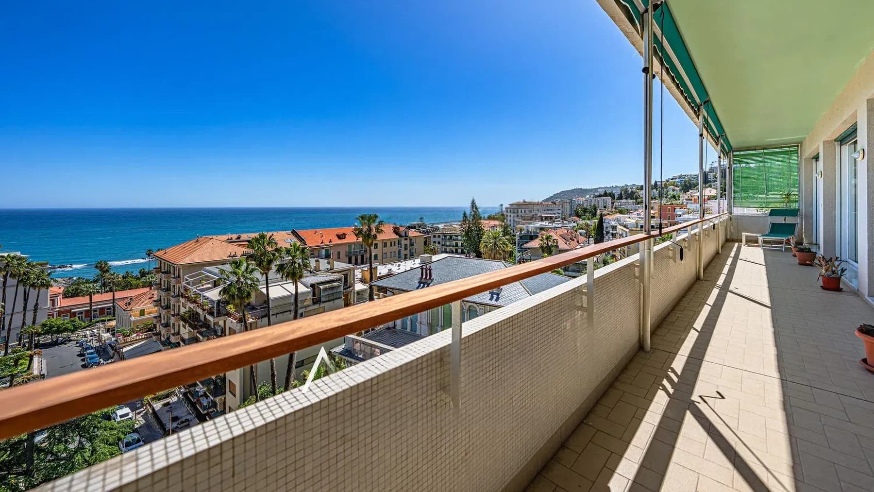 Appartamento di lusso a Sanremo con vista panoramica
