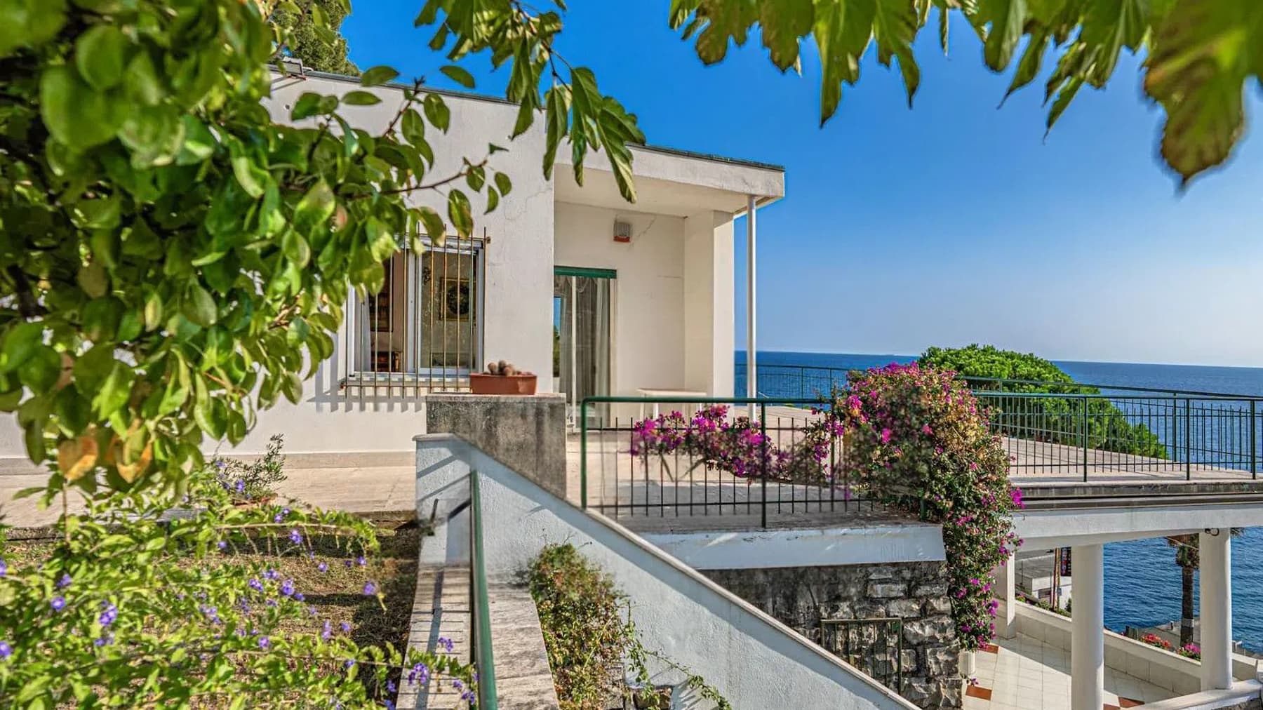 Villa lussuosa con vista mare a Ospedaletti