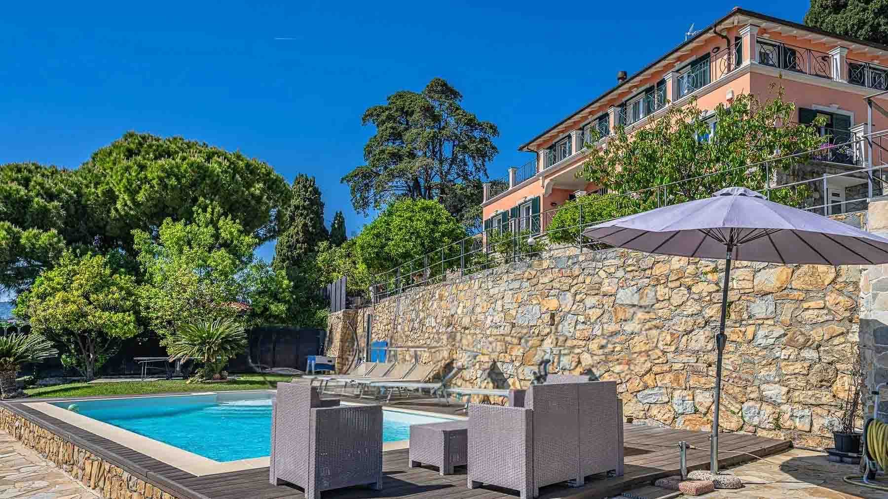 Villa con Vista Mare Mozzafiato a Bordighera