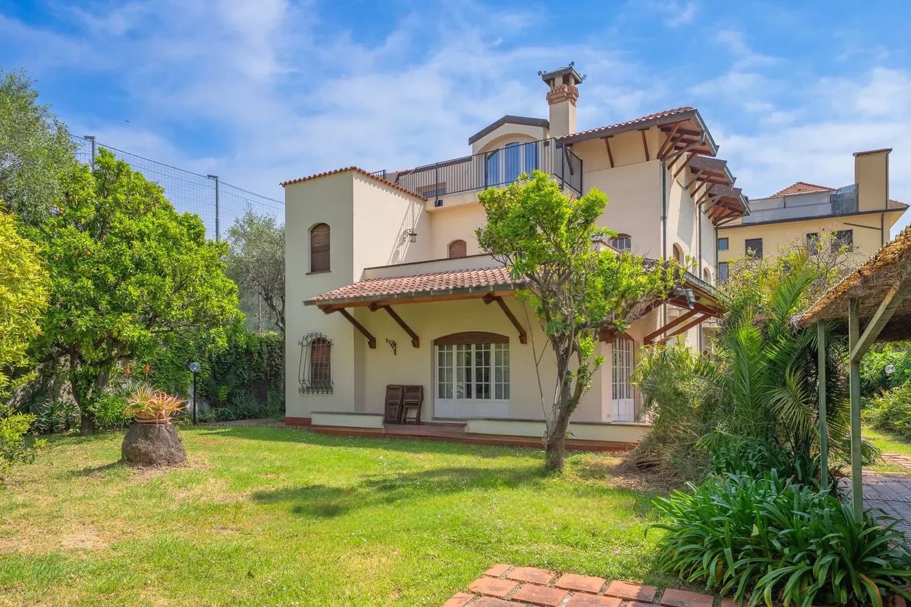 Charming Villa in Bordighera, Liguria
