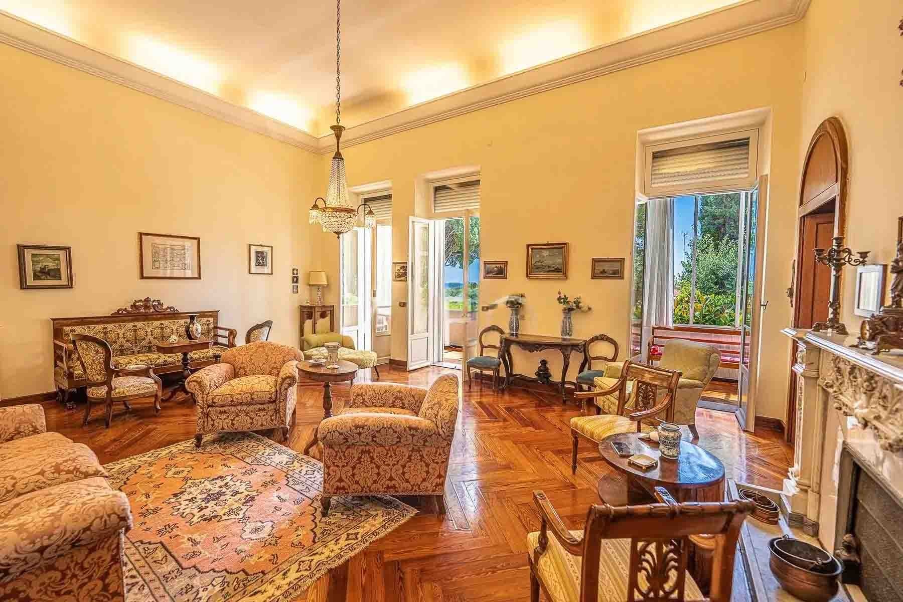 Appartamento di lusso con giardino a Sanremo