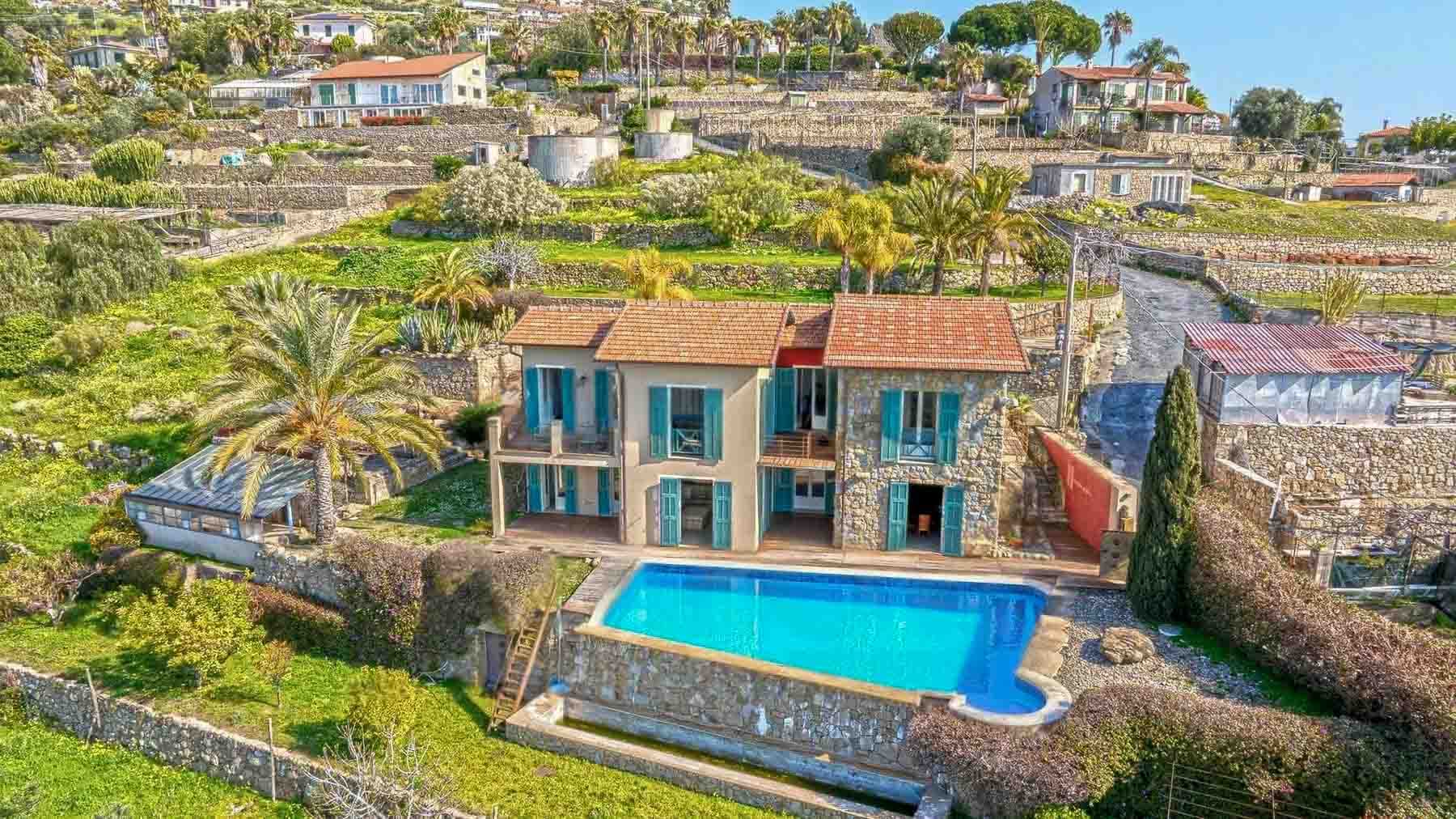 Villa unica con vista mare a Bordighera, Liguria