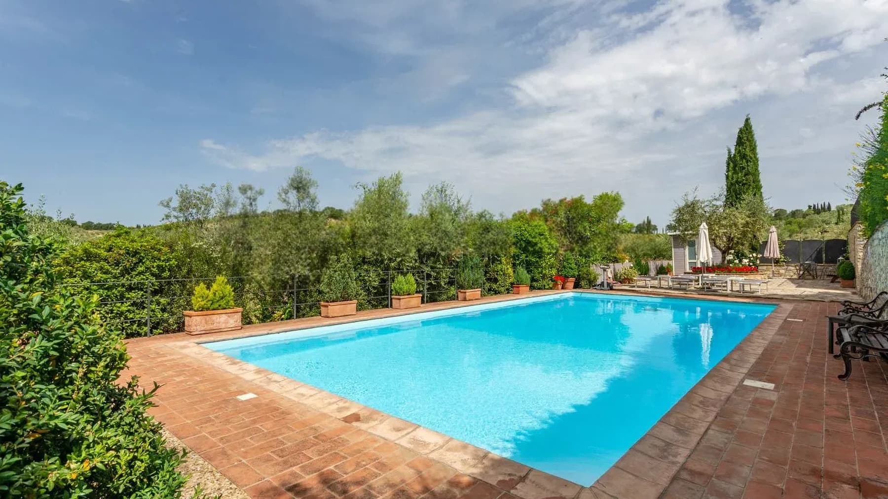 Estate-Complex in Casanova D'ama, Tuscany