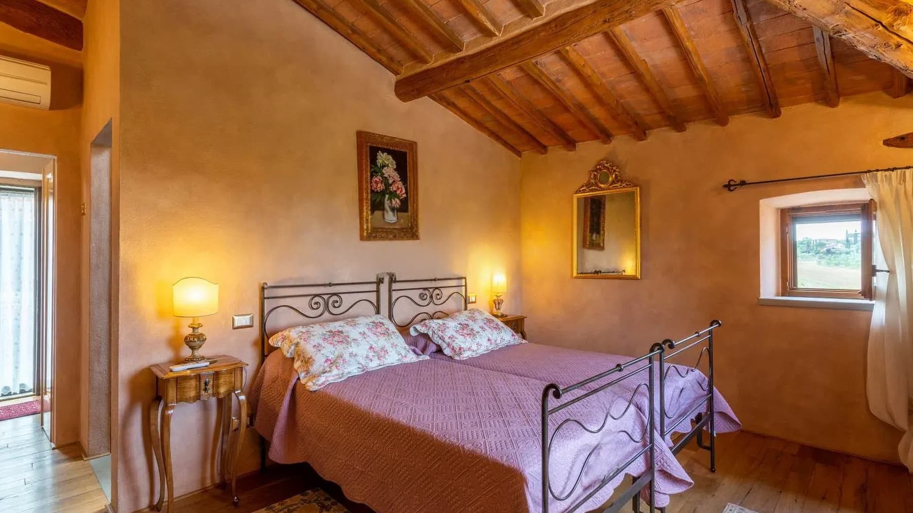 Interiors (7)