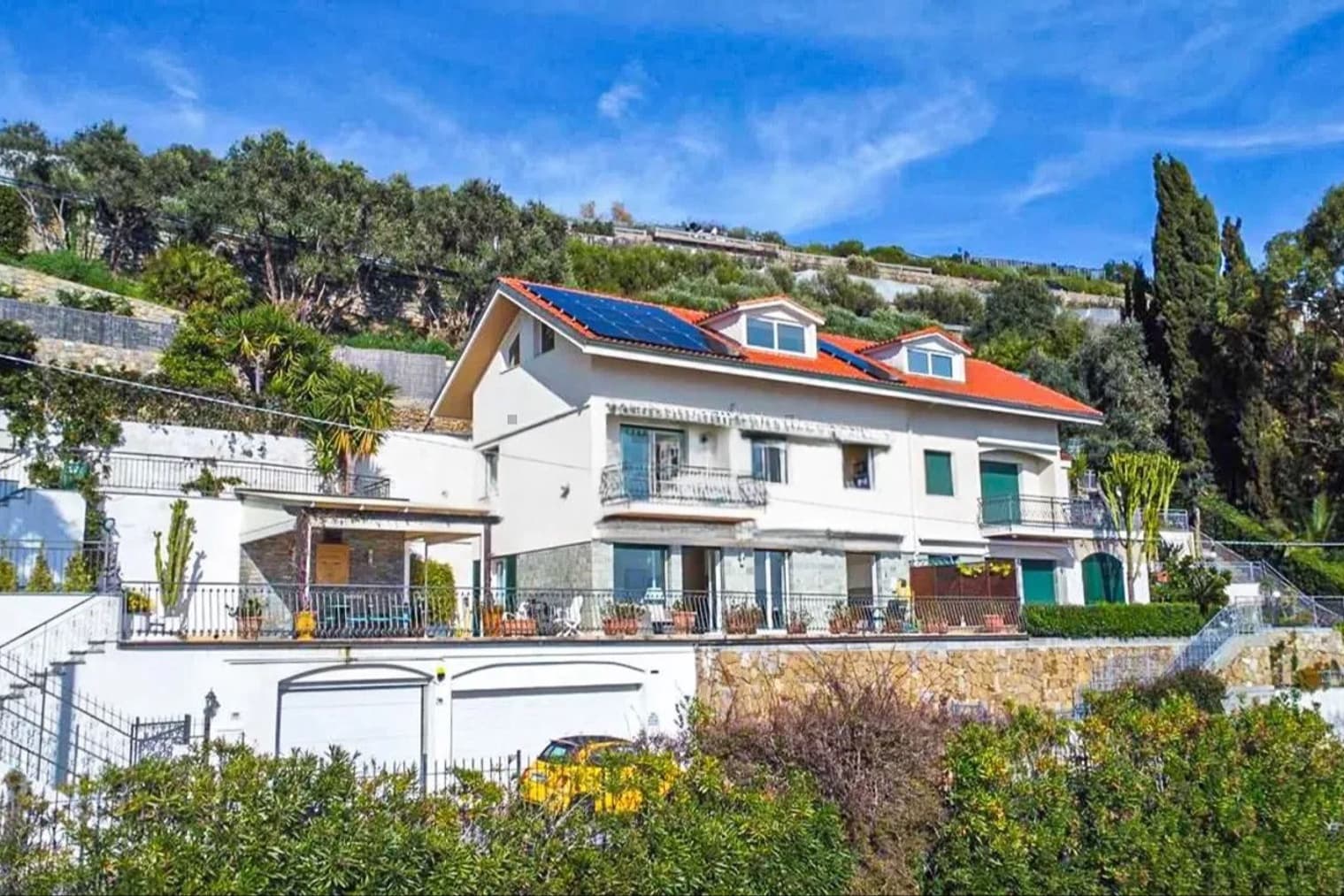 Charming Villa in Ospedaletti, Liguria
