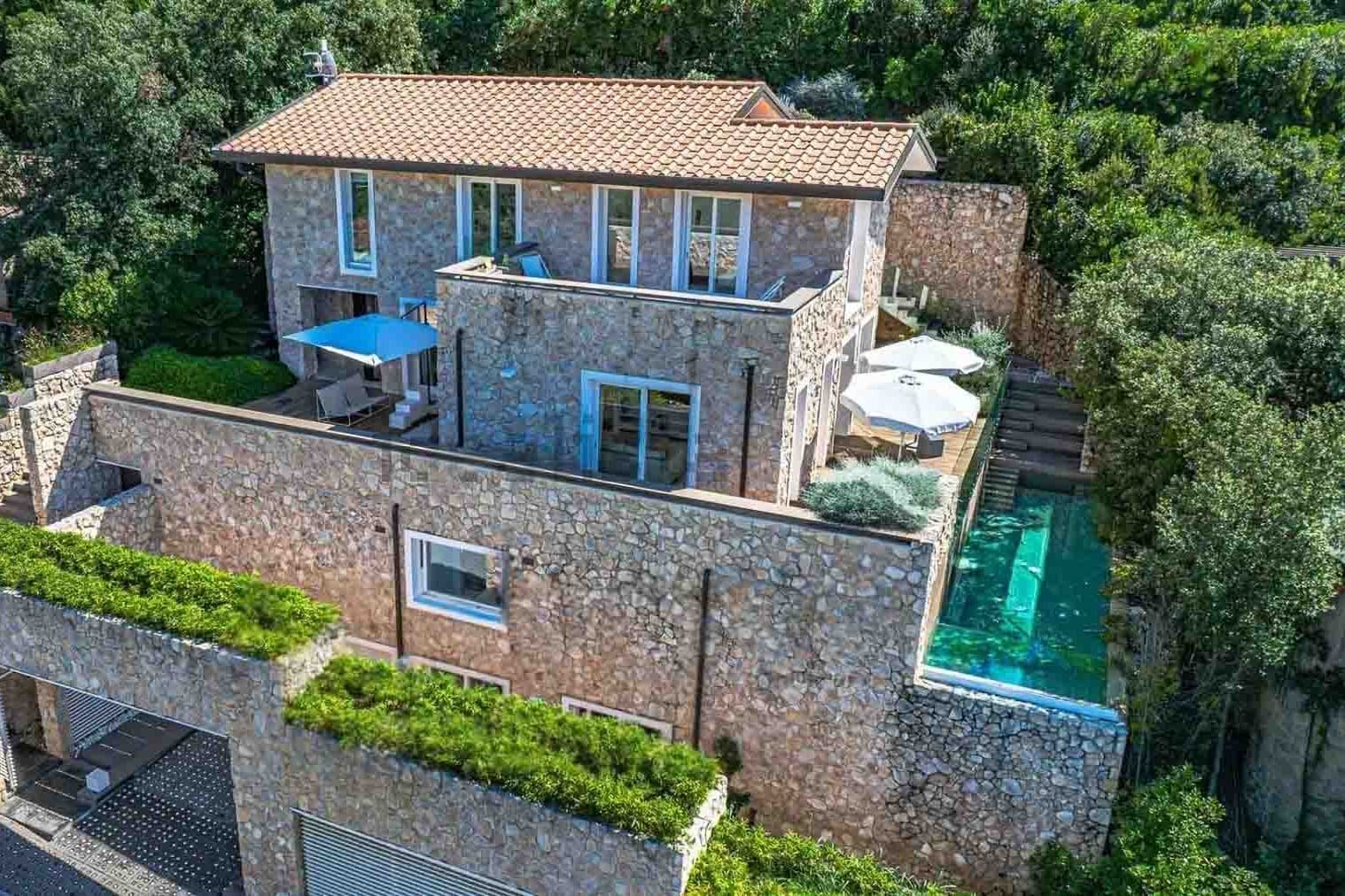 Villa esclusiva a Punta Ala, Toscana, con piscina e vista mare