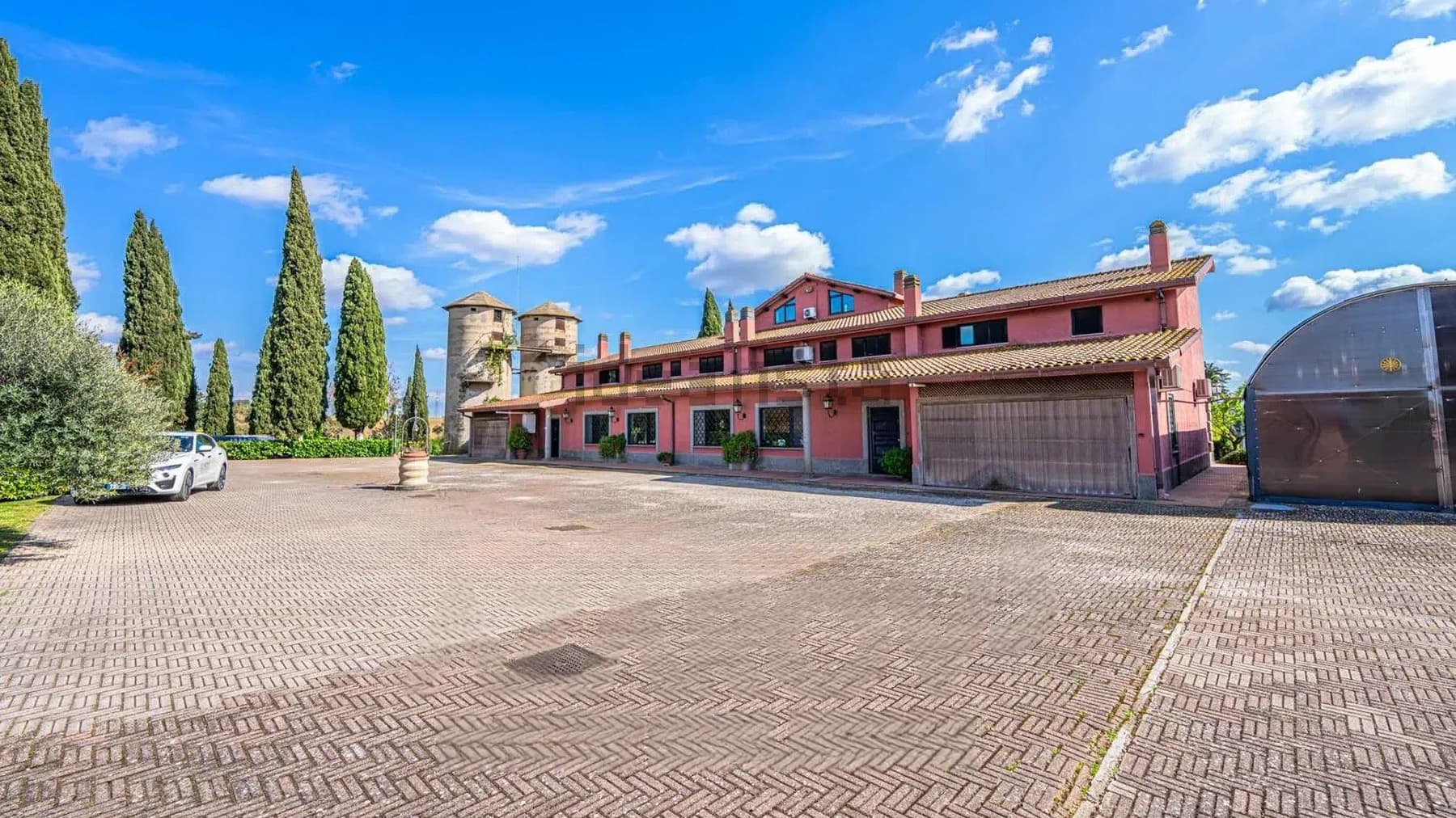 Elegant Villa in Rome, Lazio
