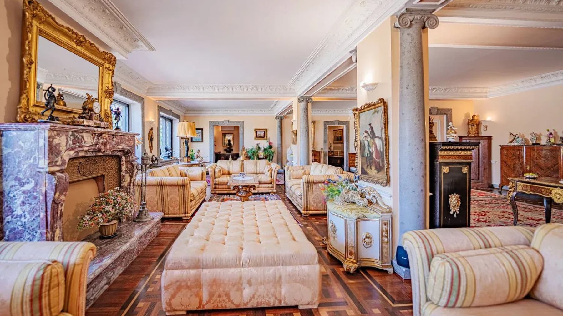 Interiors (12)