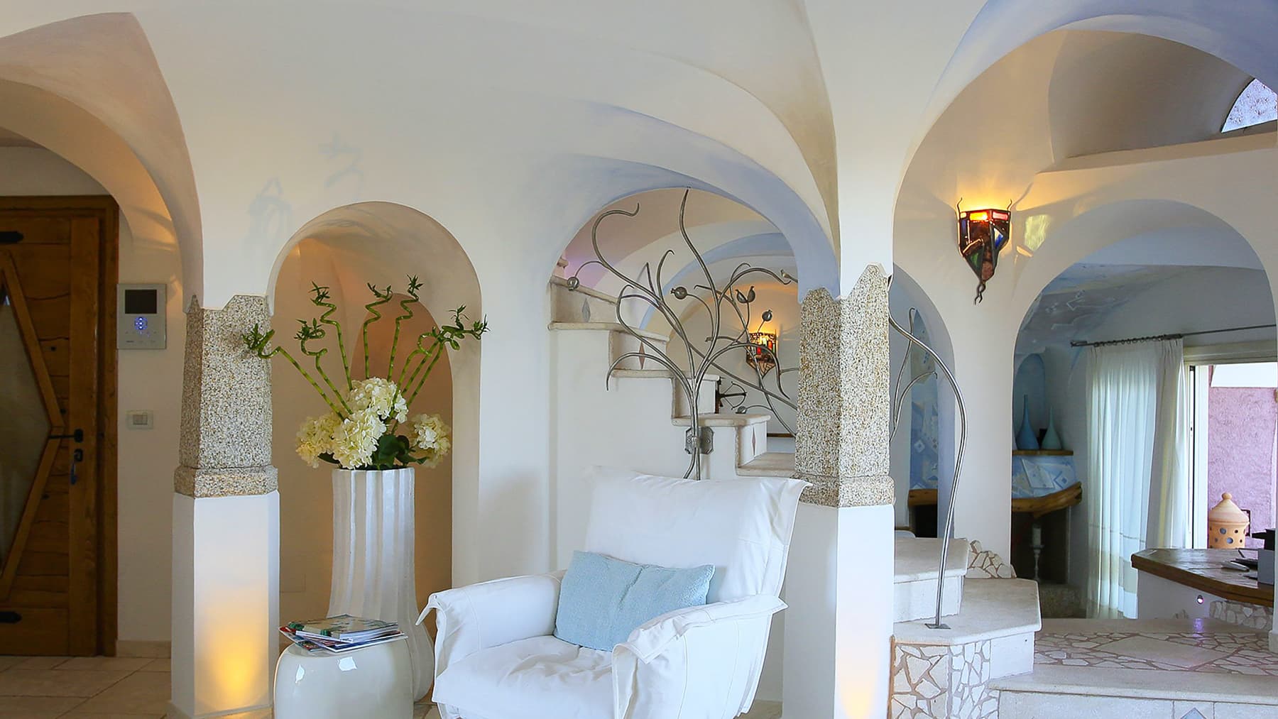 Interiors (7)