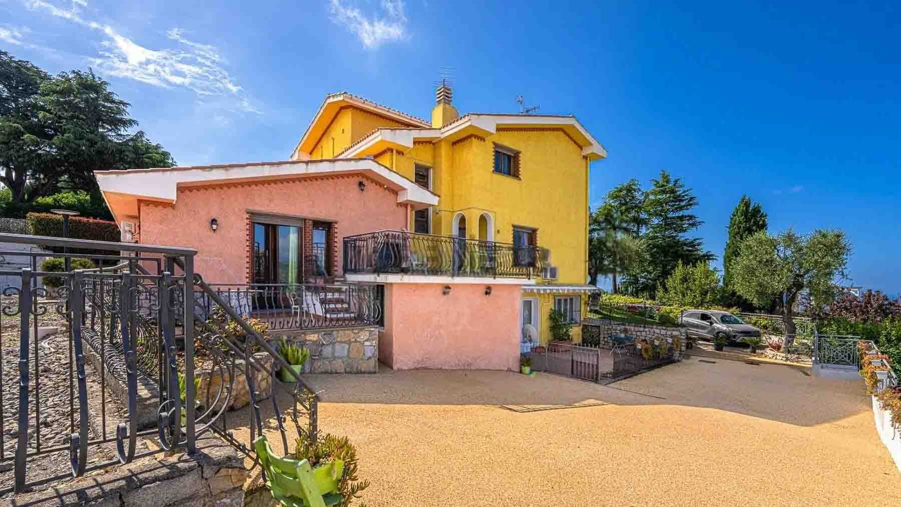 Charming Villa in Bordighera, Liguria