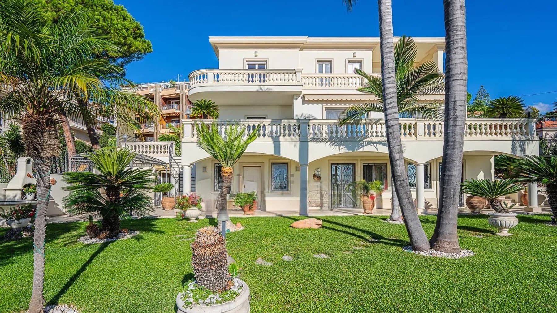 Elegant Villa in Sanremo, Liguria's Coastal Charm