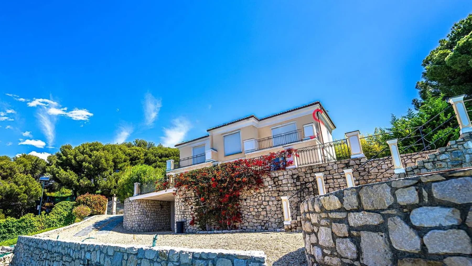 Elegant Villa in Vallecrosia, Liguria