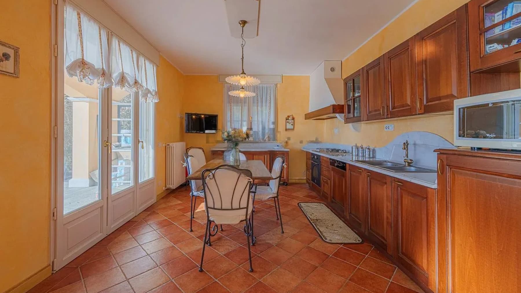 Elegant Villa in Vallecrosia, Liguria