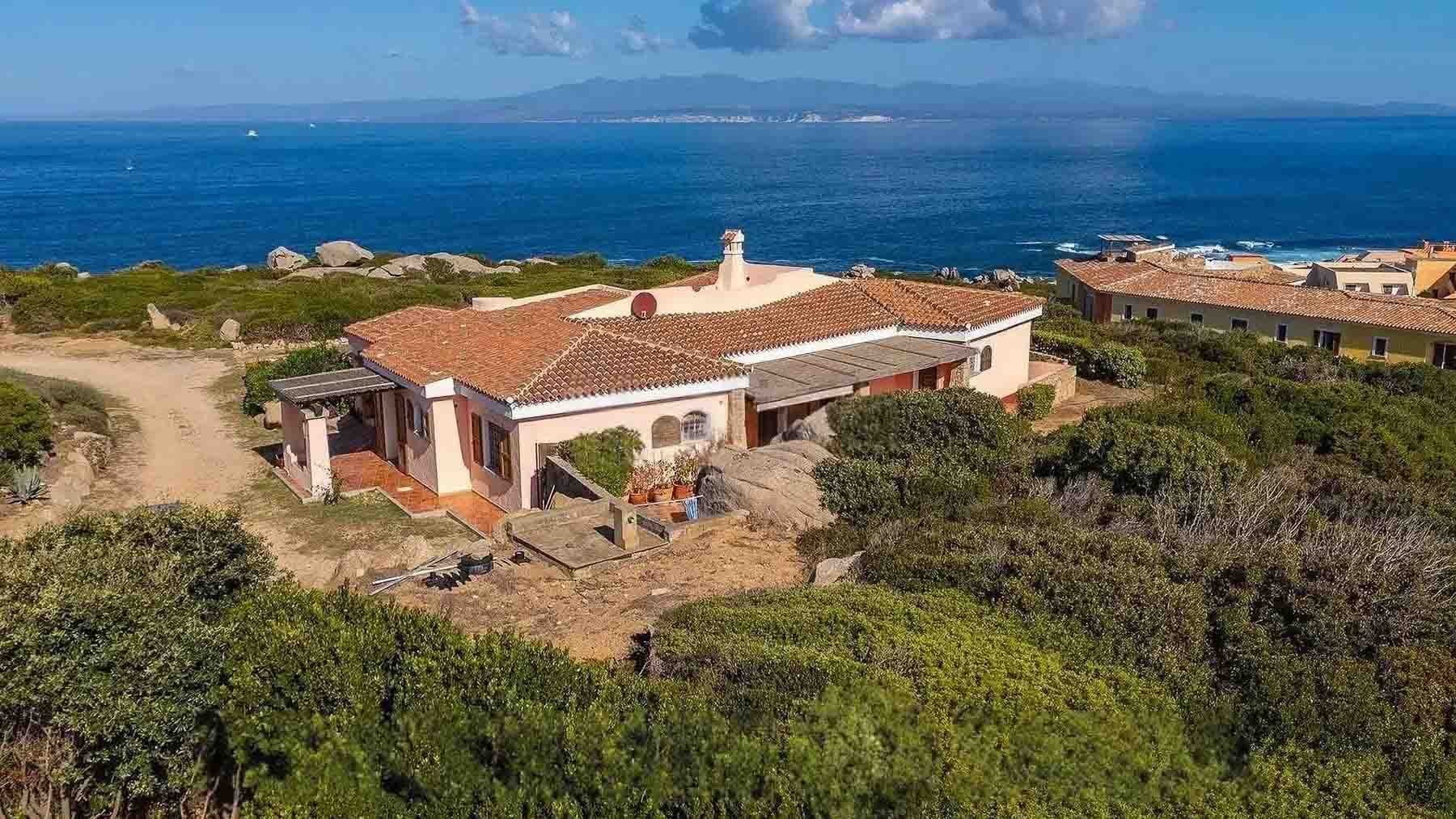 Villa a Santa Teresa Gallura con vista mare Sardegna