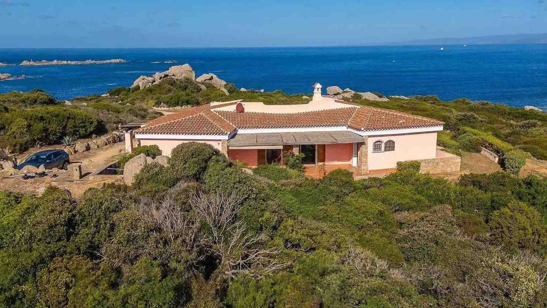 Villa a Santa Teresa Gallura con vista mare Sardegna
